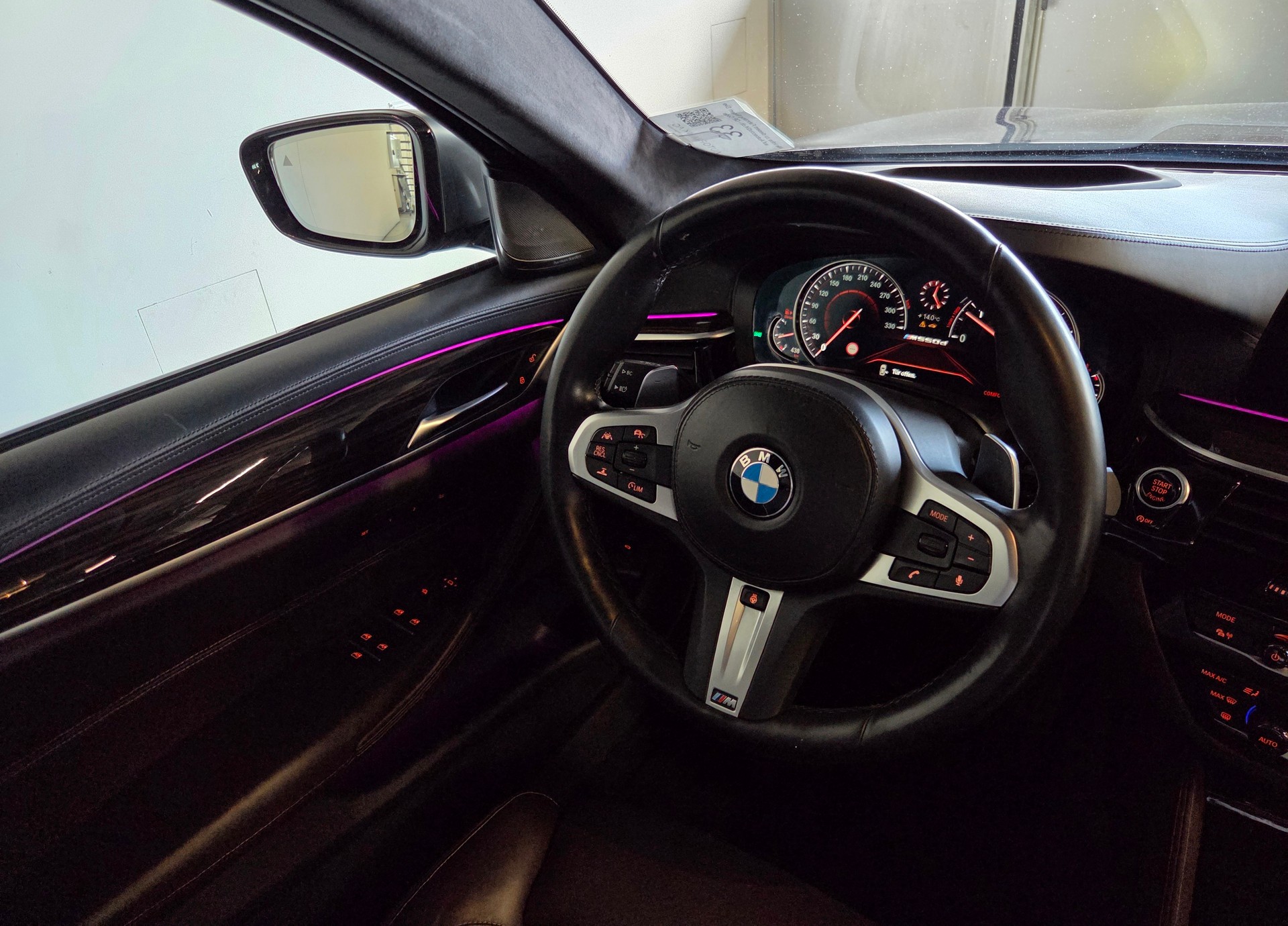 BMW M550d xDrive-image-16