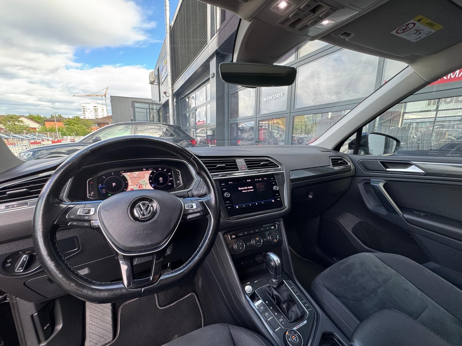 VW Tiguan 2.0 TDI SCR Highline 4Motion DSG-image-8