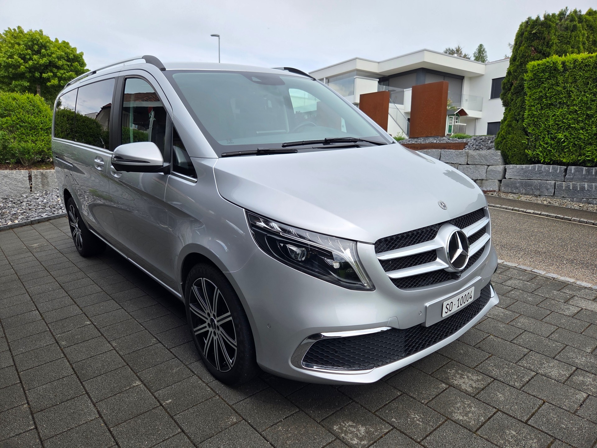 MERCEDES-BENZ V 250 d Avantgarde lang-image-0