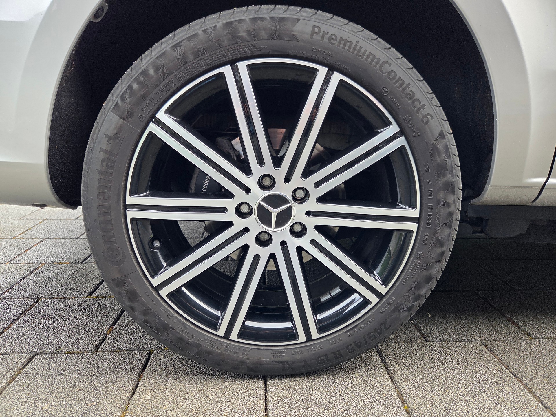MERCEDES-BENZ V 250 d Avantgarde lang-image-7