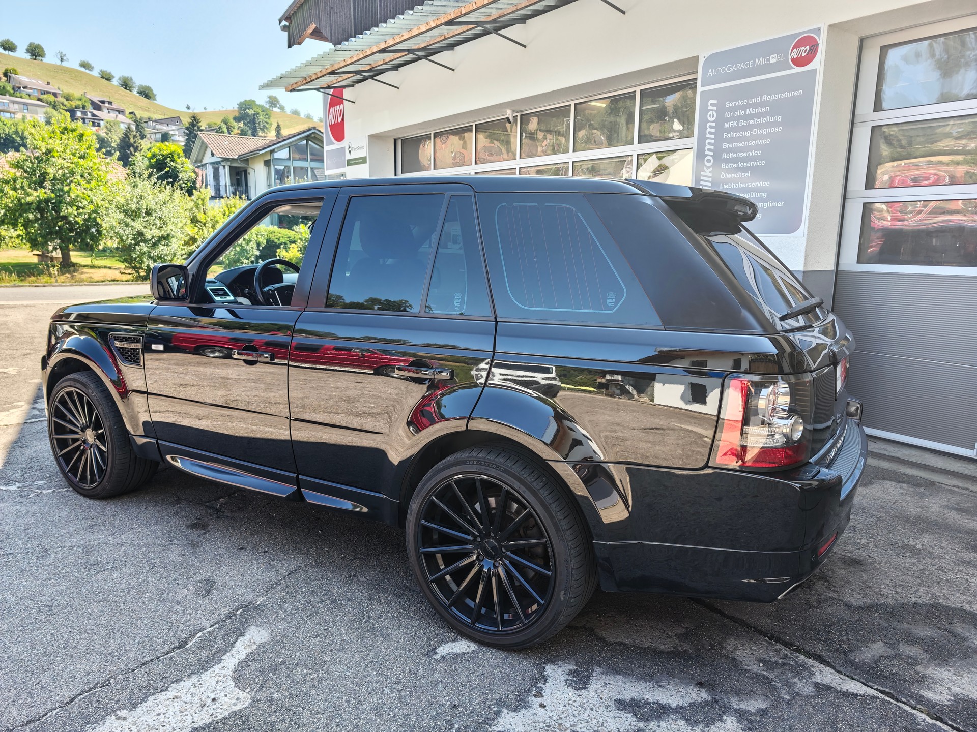 LAND ROVER Range Rover Sport 3.0 TDV6 Silverstone Limited Edition-image-20