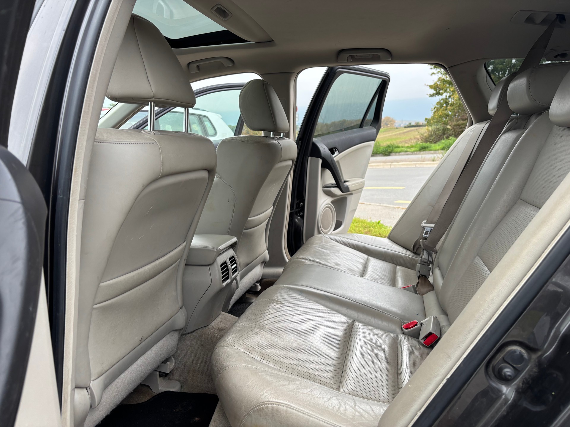 HONDA Accord Tourer 2.2 i-CTDi Executive-image-13