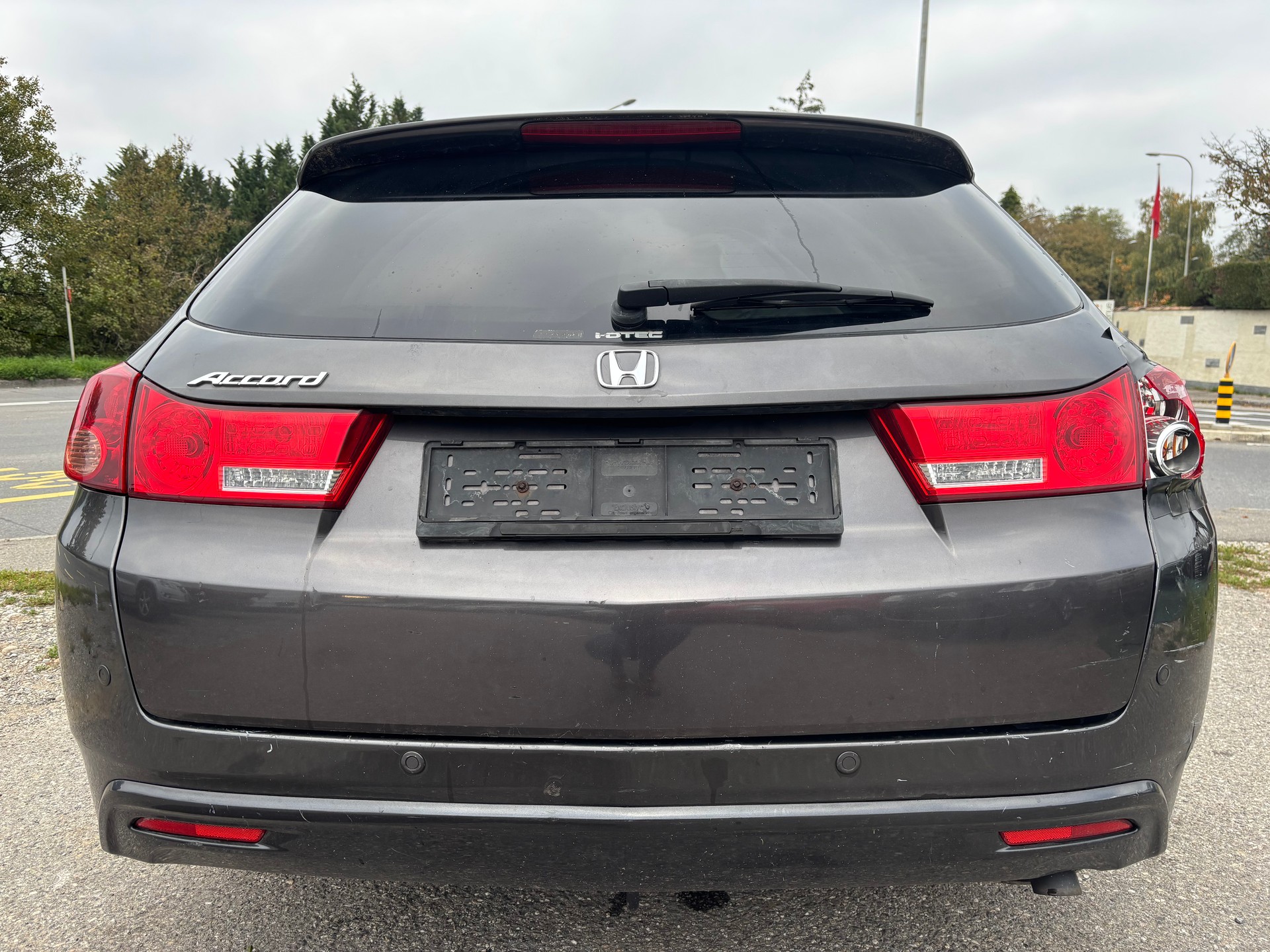 HONDA Accord Tourer 2.2 i-CTDi Executive-image-4