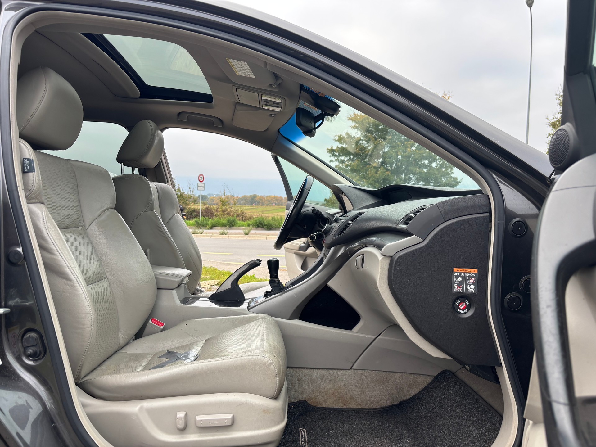 HONDA Accord Tourer 2.2 i-CTDi Executive-image-12