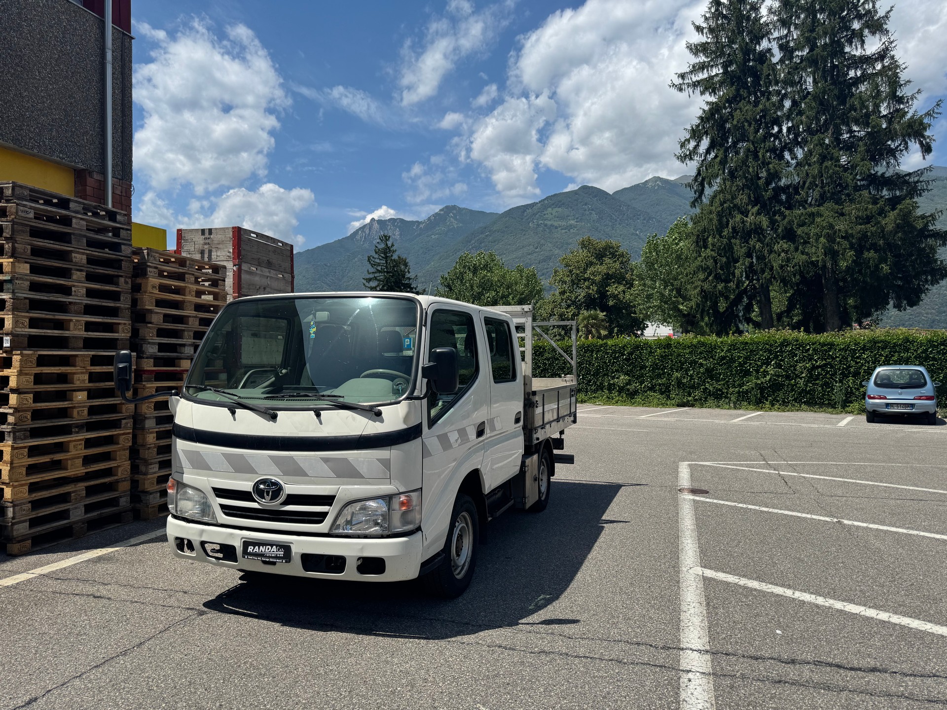 TOYOTA Dyna 150 3.0D-4D-image-2