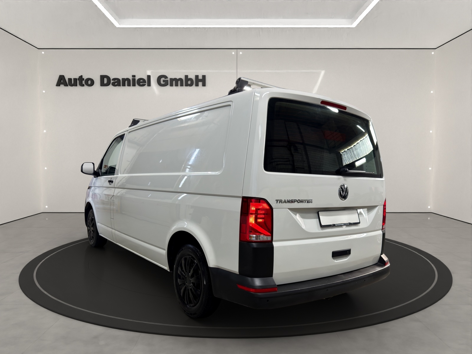VW T6.1 2.0 TDI DSG Lang Version ( Mit AHK / Sortimo Regale / Dachträger )-image-6