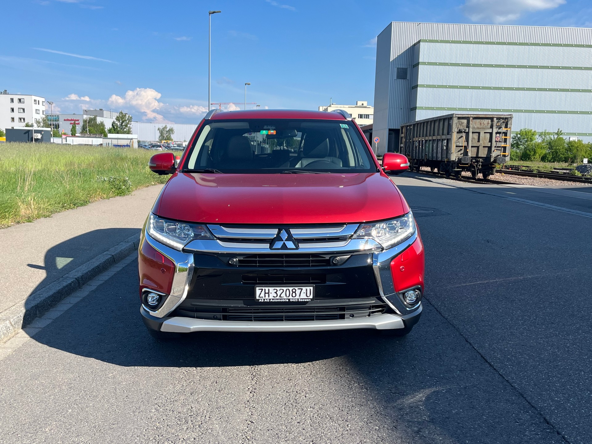 MITSUBISHI Outlander 2.2 DID Diamond 4WD Automatic-image-3