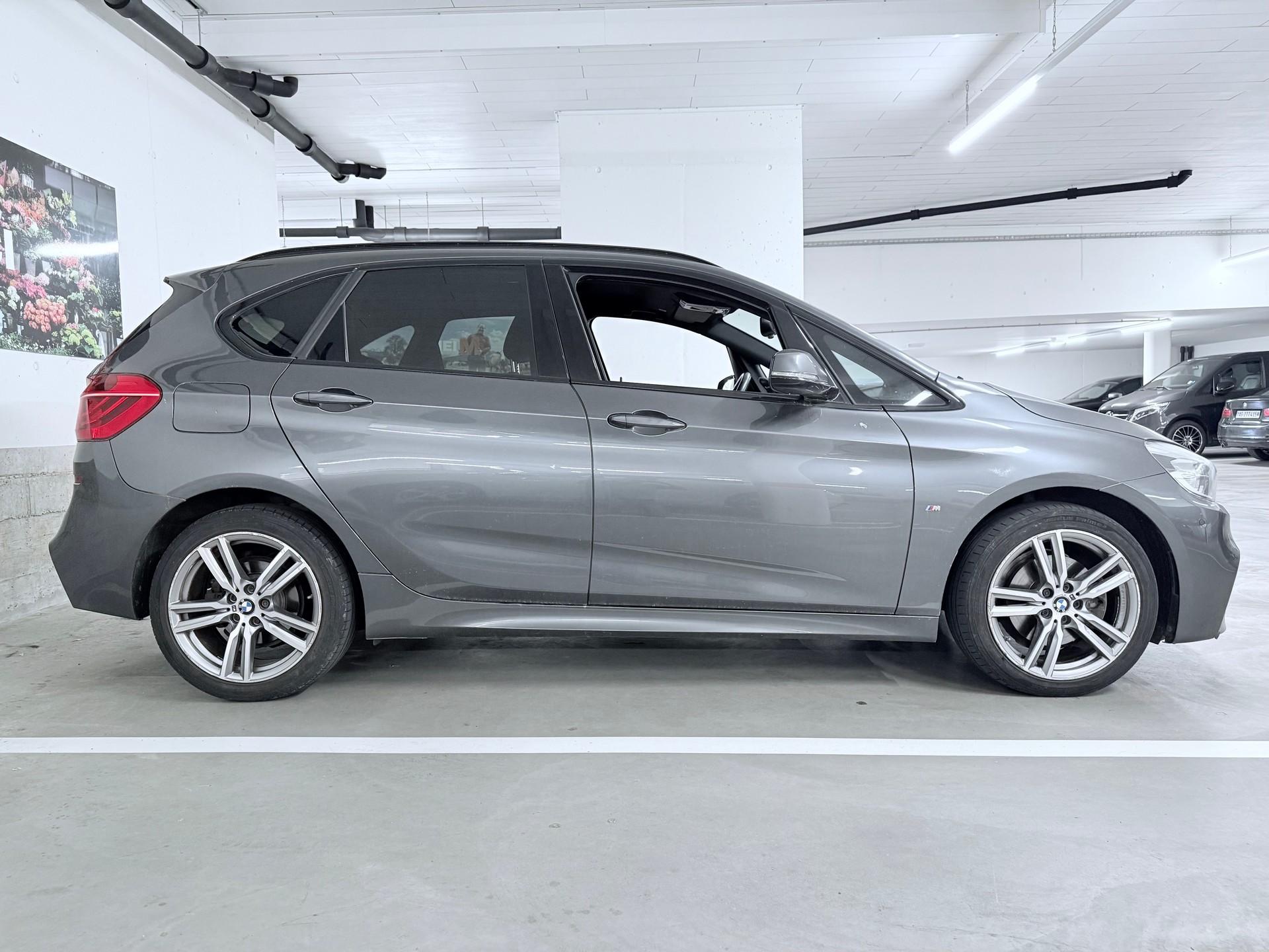 BMW 220d xDrive Active Tourer M Sport Steptronic-image-5