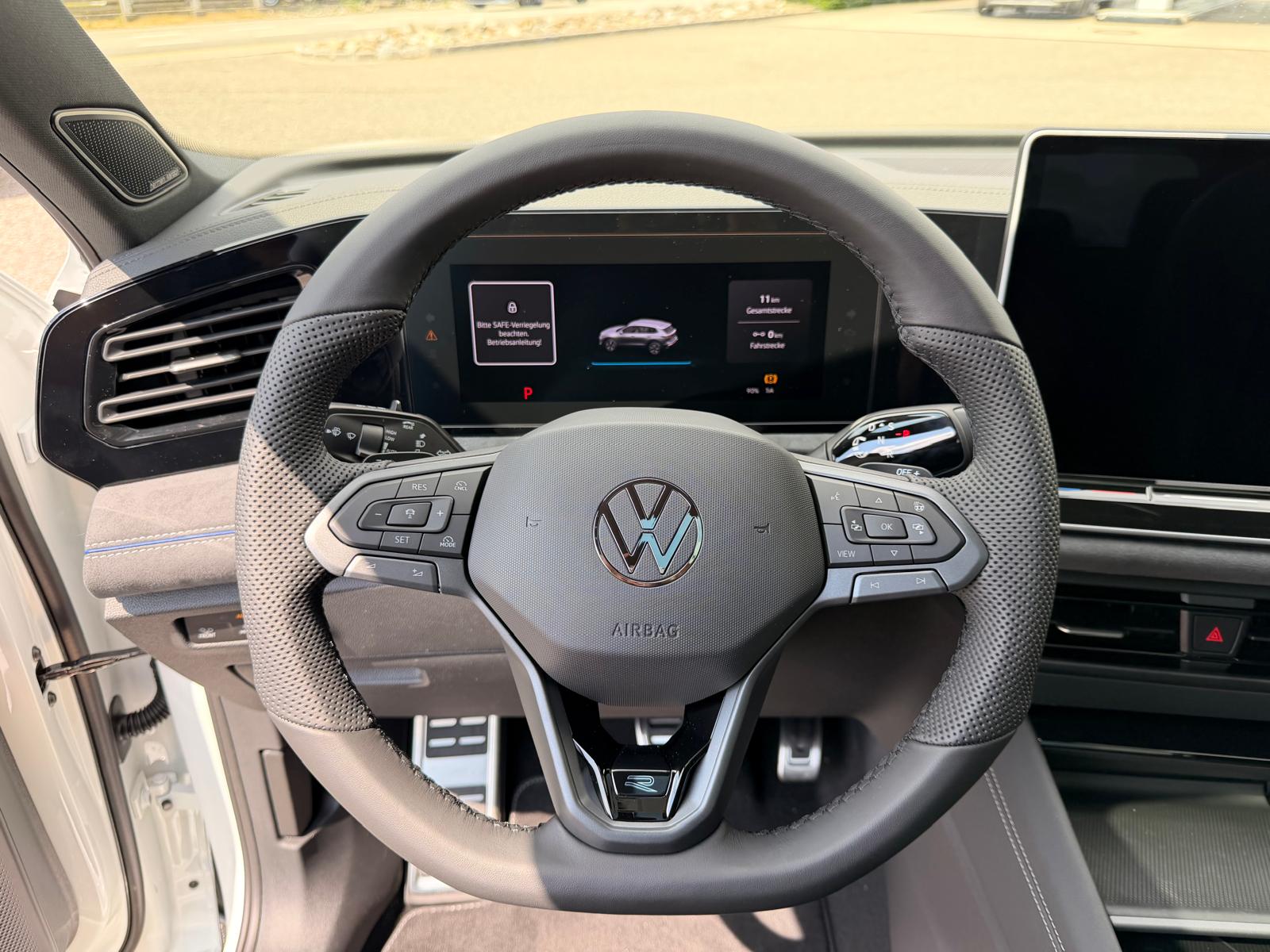 VW Tiguan 2.0 TSI DSG R-Line United 4Motion-image-16