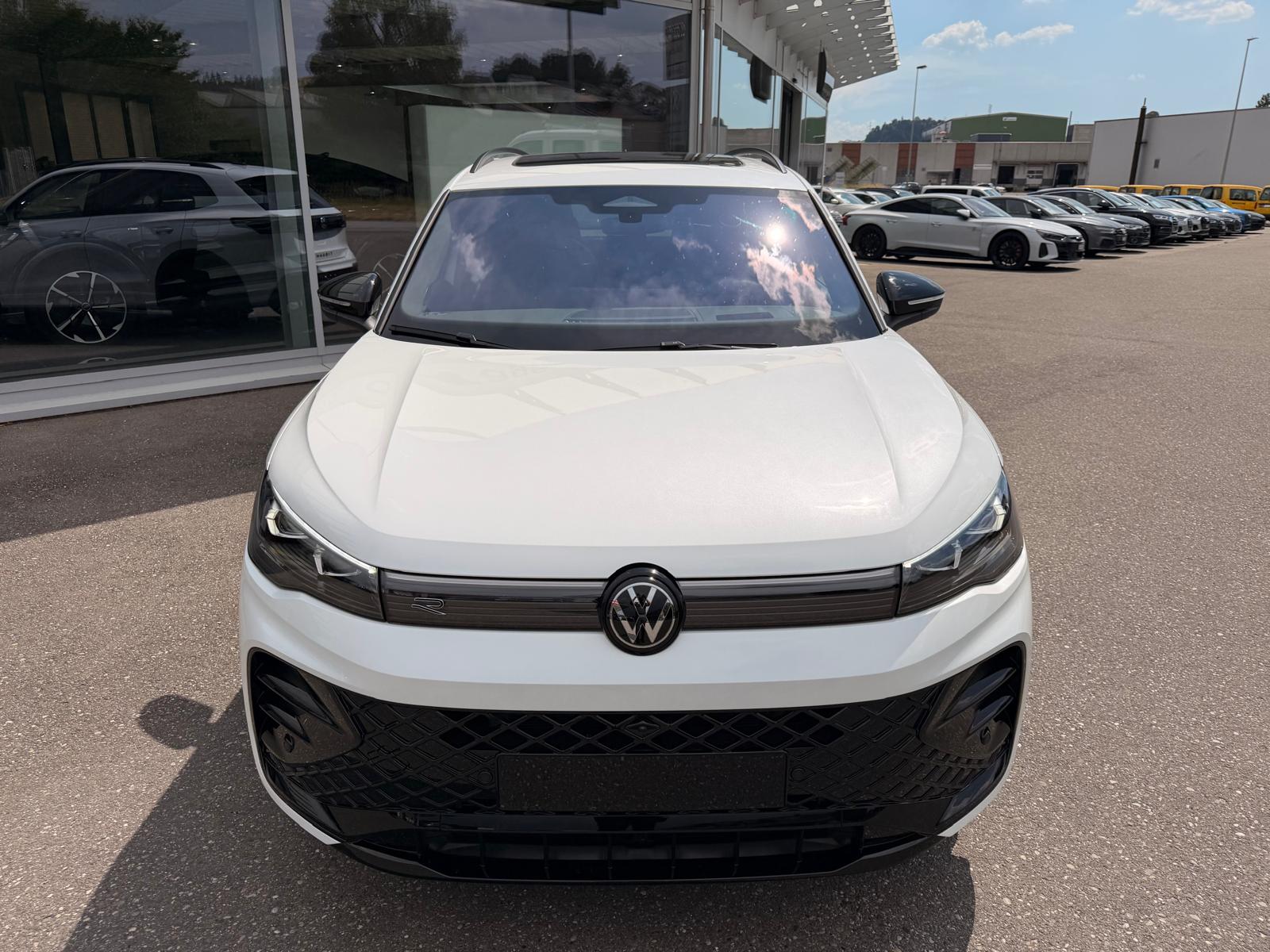 VW Tiguan 2.0 TSI DSG R-Line United 4Motion-image-7