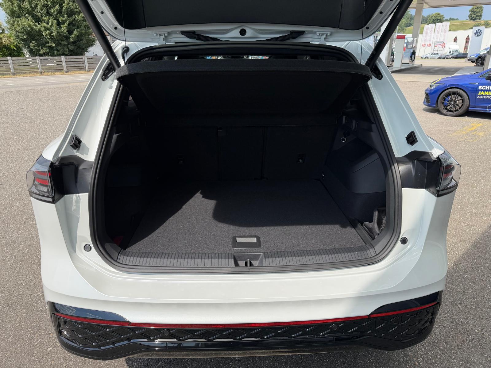 VW Tiguan 2.0 TSI DSG R-Line United 4Motion-image-29