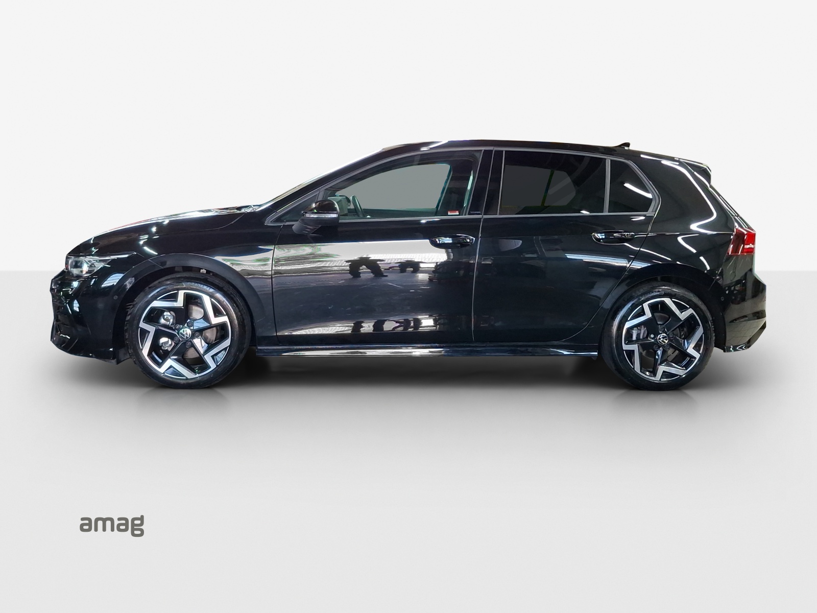 VW Golf 1.5 e TSI mHEV R-Line DSG-image-1