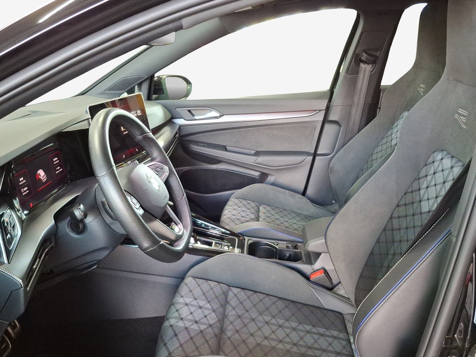 VW Golf 1.5 e TSI mHEV R-Line DSG-image-7