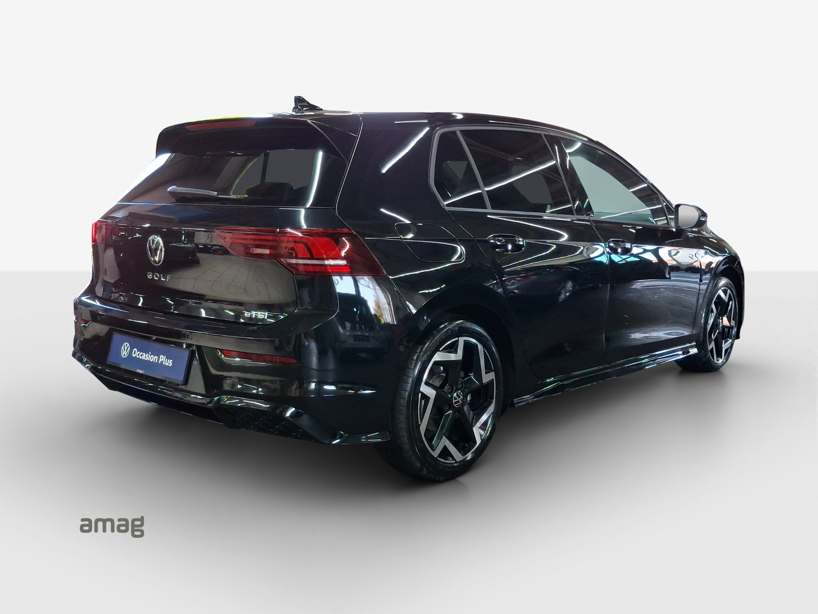 VW Golf 1.5 e TSI mHEV R-Line DSG-image-4