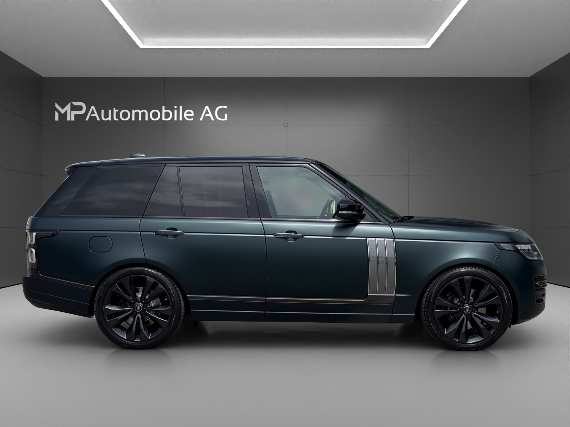 LAND ROVER Range Rover 5.0 V8 S/C SV AB Dynamic Automatic-image-2