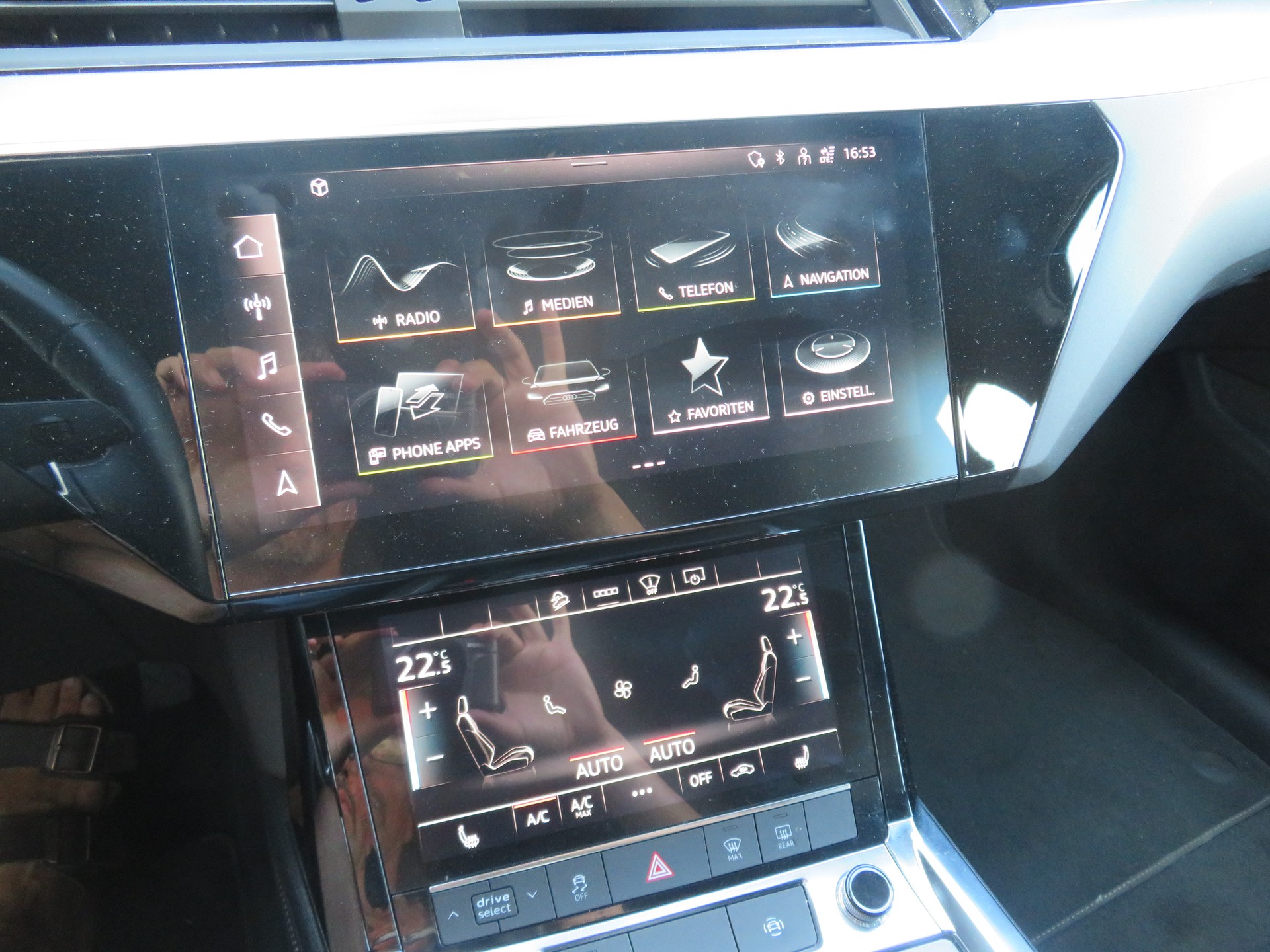 AUDI e-tron 55 Advanced "S-LINE" quattro-image-9