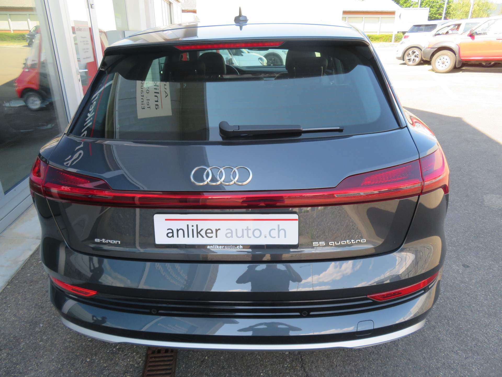 AUDI e-tron 55 Advanced "S-LINE" quattro-image-2