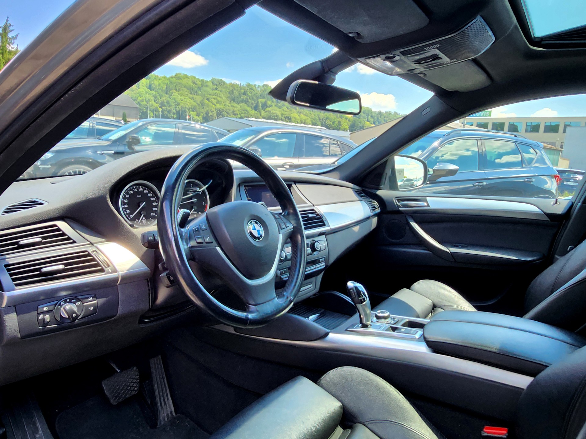 BMW X6 xDrive 40d Steptronic **5-Sitze**-image-3