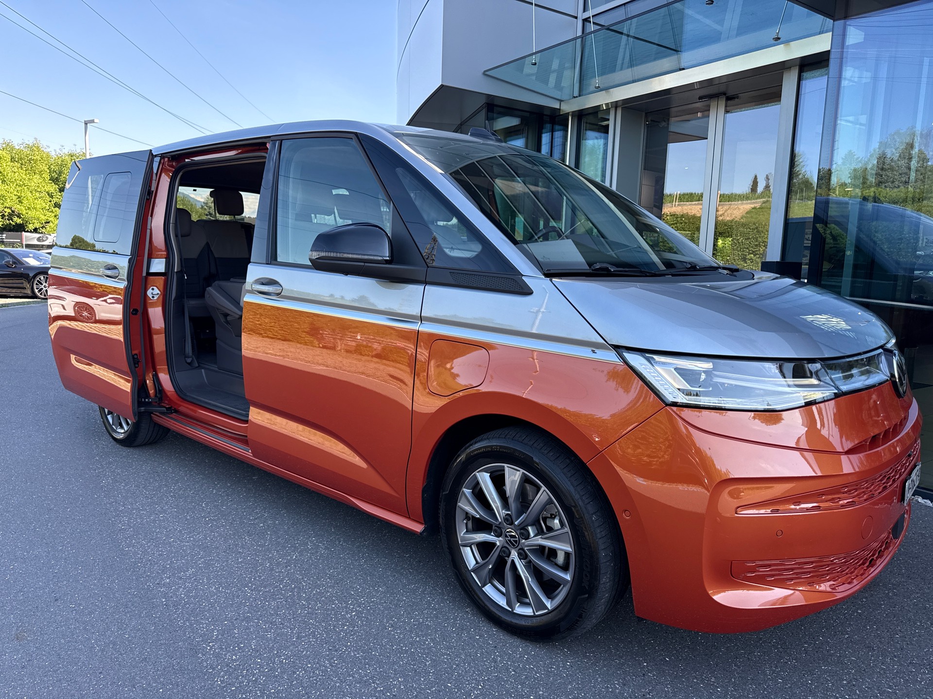 VW Multivan 1.4 eHybrid Life DSG-image-1