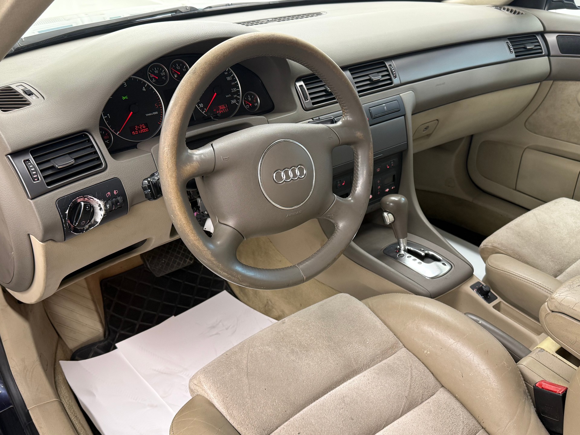 AUDI A6 Avant 2.5 TDI-image-7