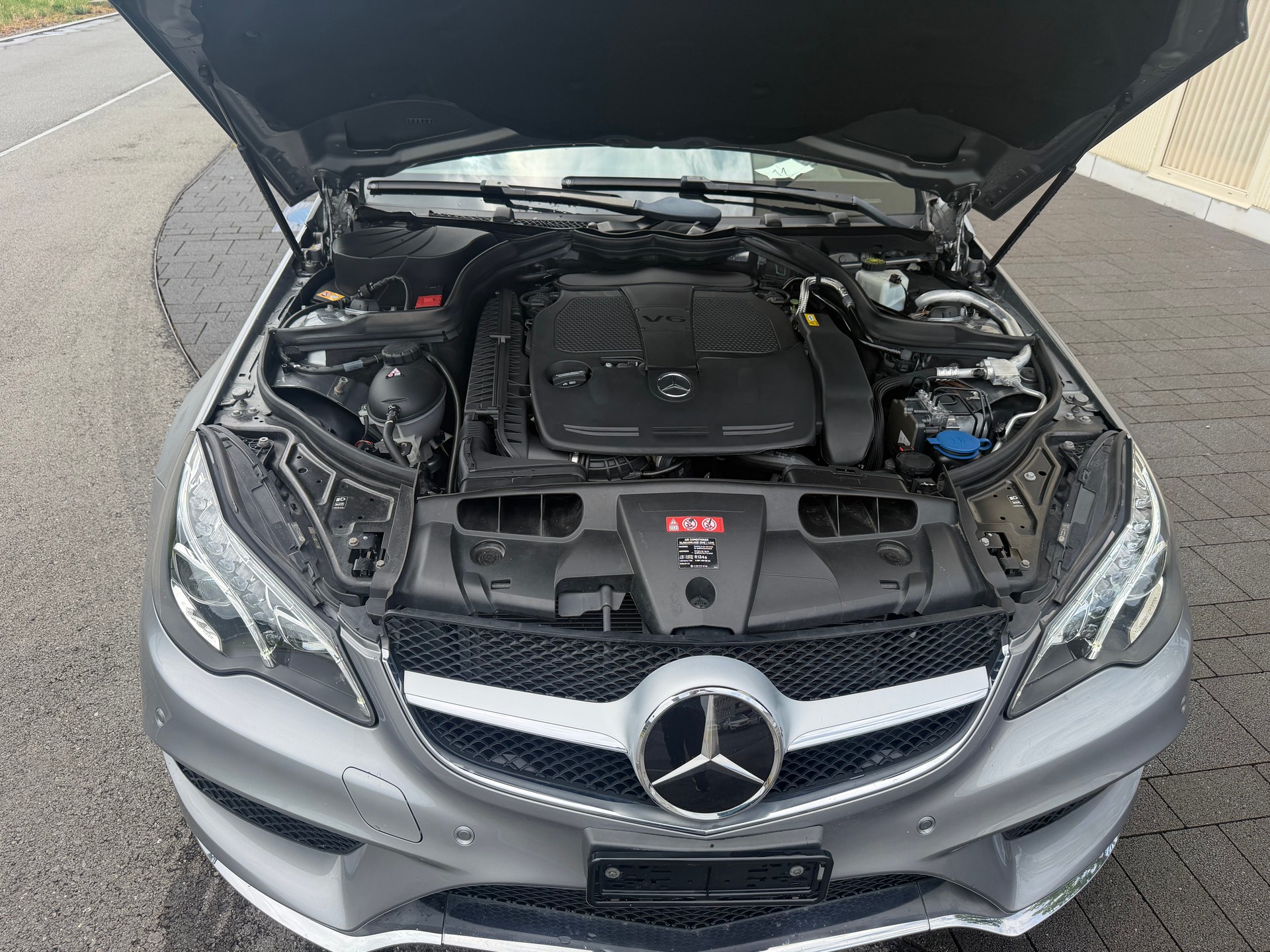MERCEDES-BENZ E 350 4Matic 7G-Tronic-image-8