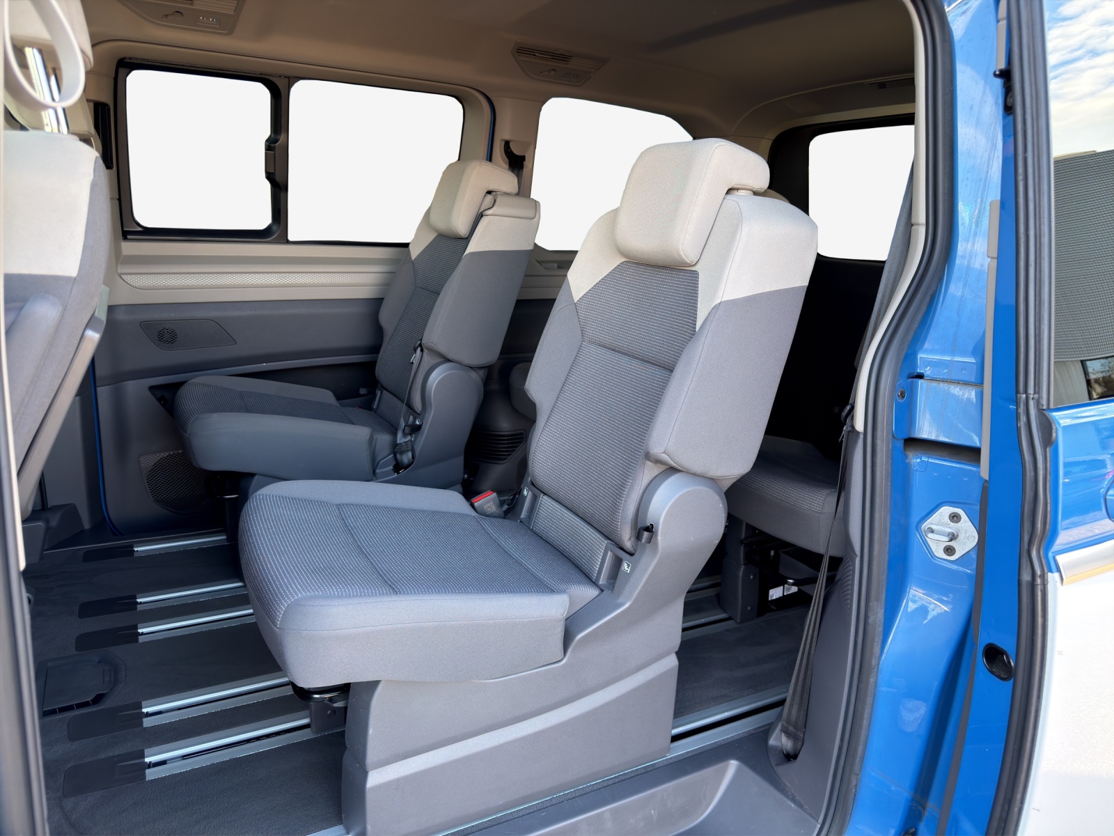 VW Multivan 2.0 TDI Liberty DSG-image-11