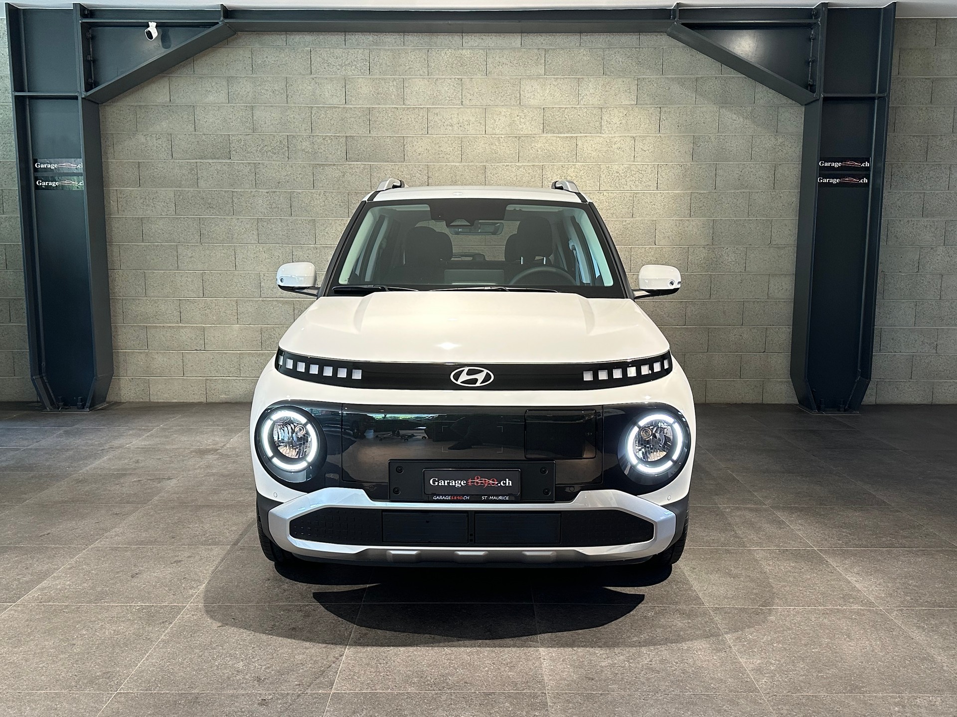 HYUNDAI Inster 49kWh Amplia-image-2