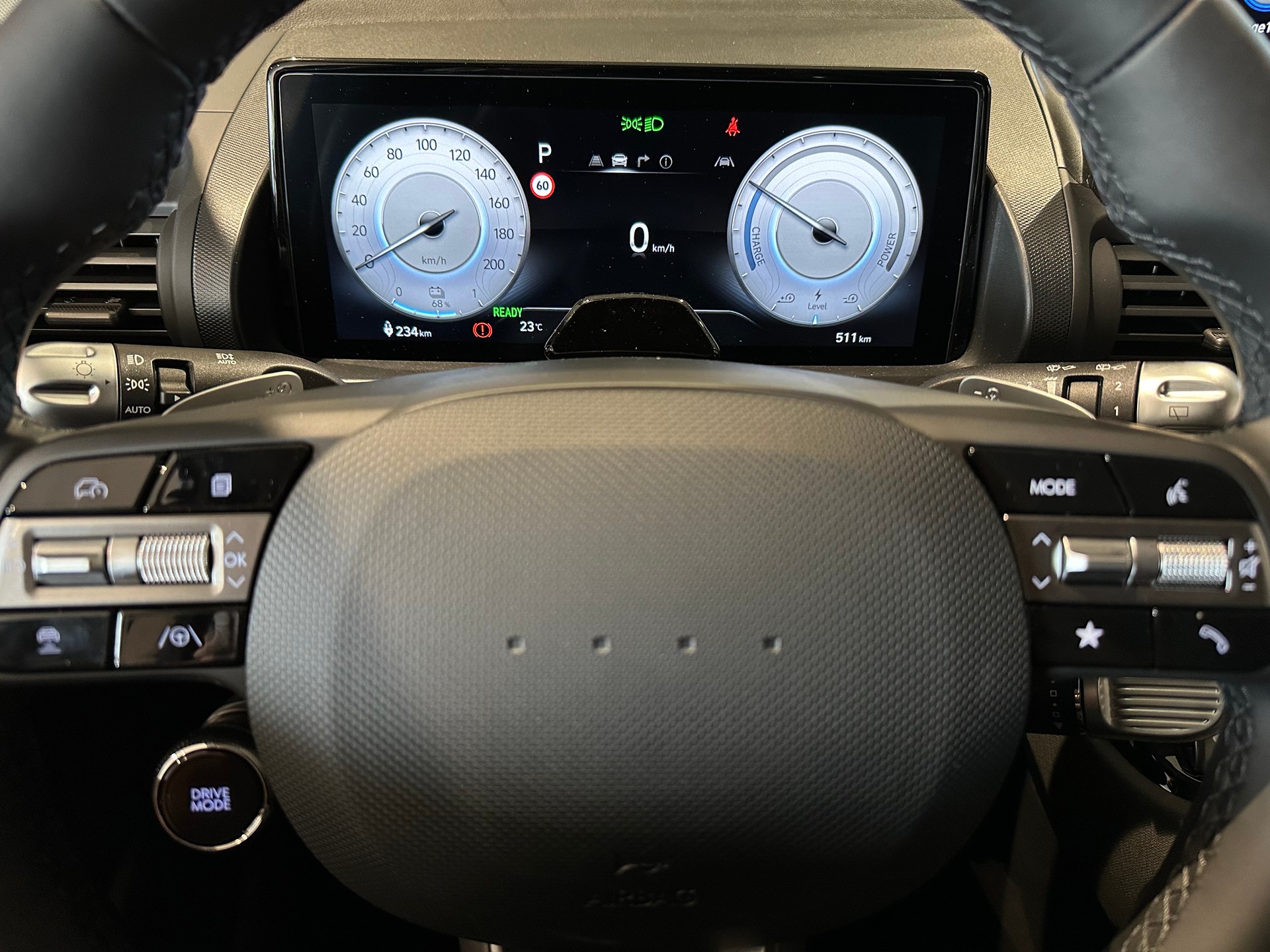 HYUNDAI Inster 49kWh Amplia-image-9