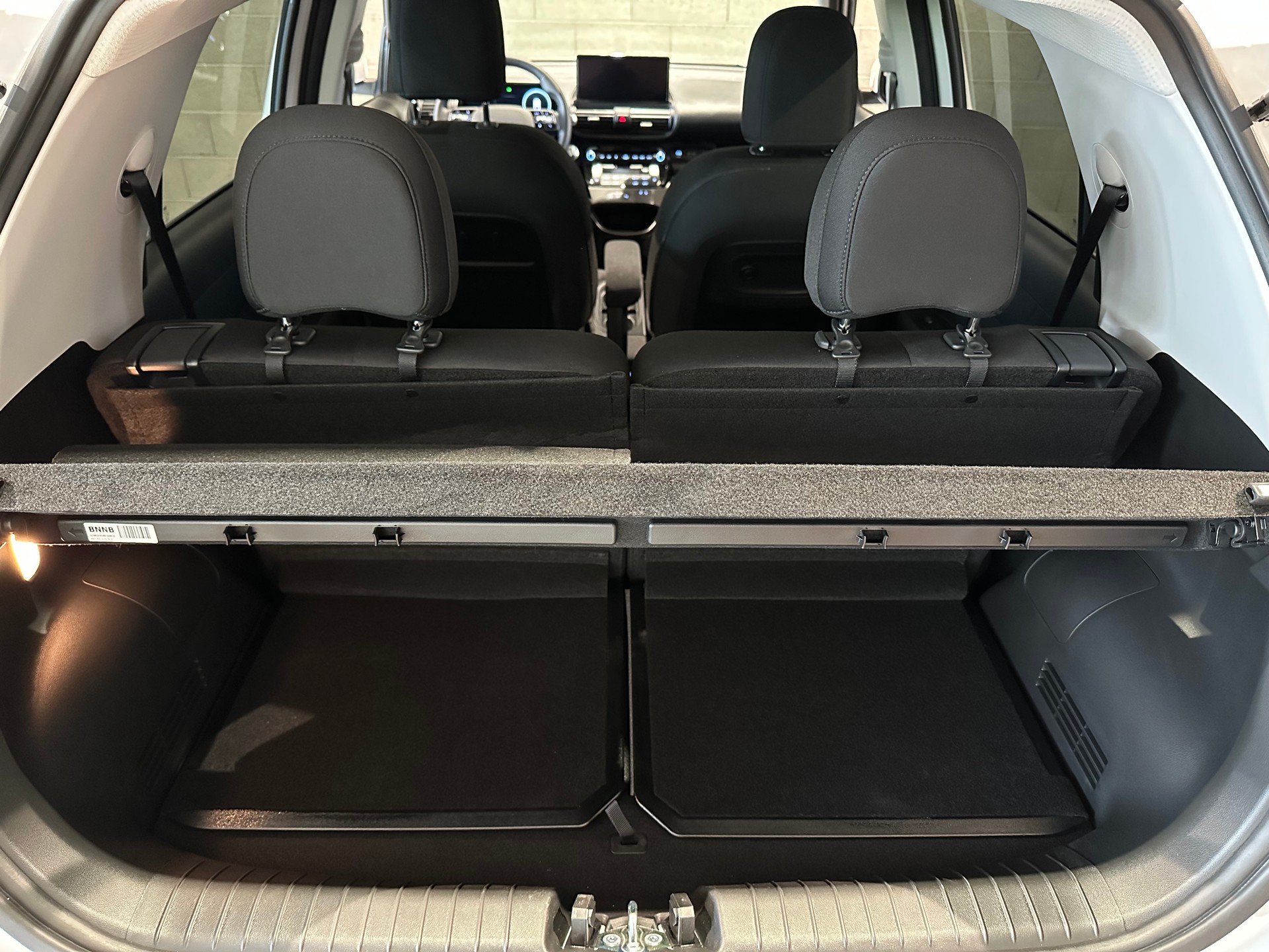 HYUNDAI Inster 49kWh Amplia-image-12