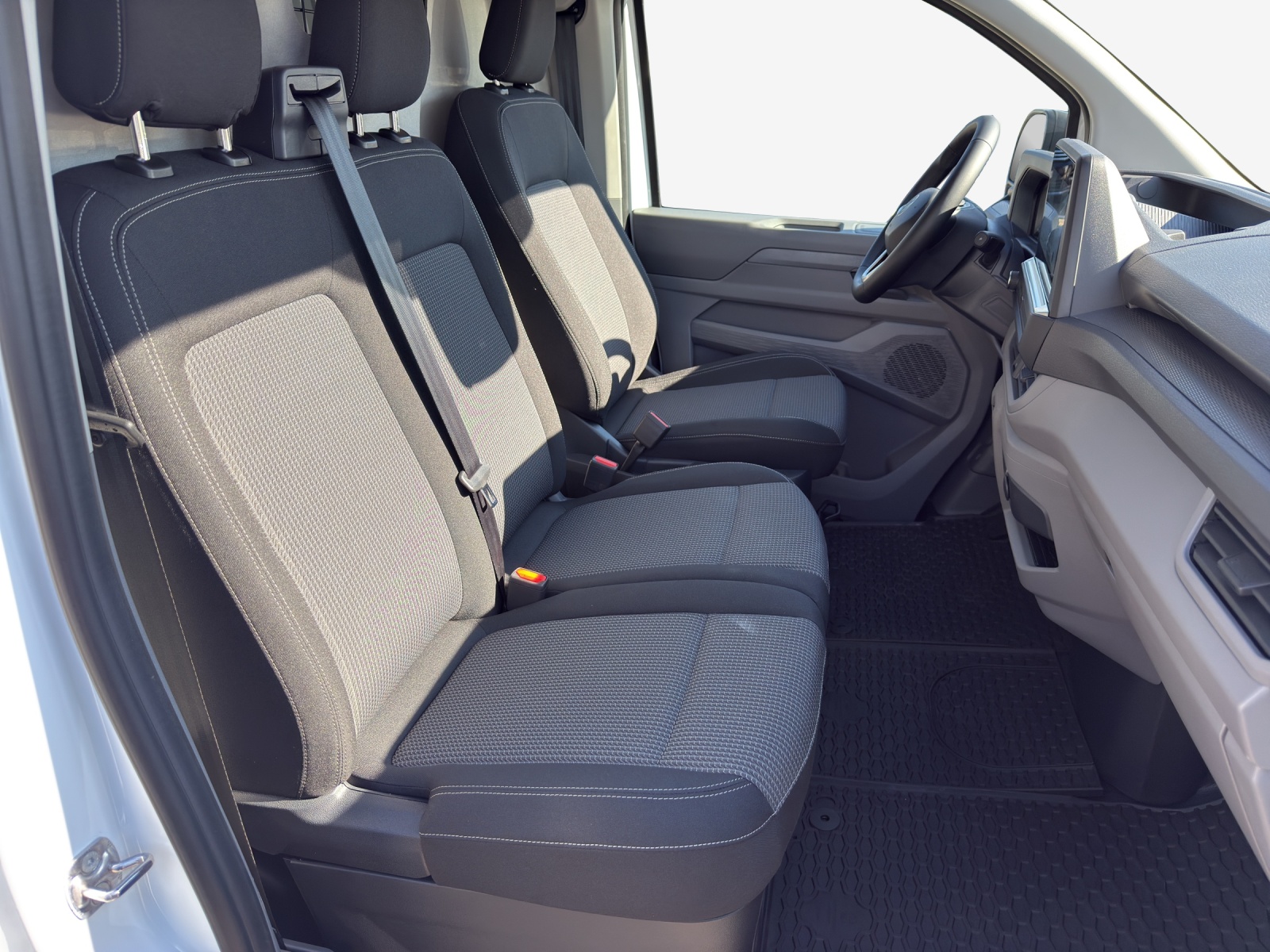VW e-Transporter 70 kWh-image-11