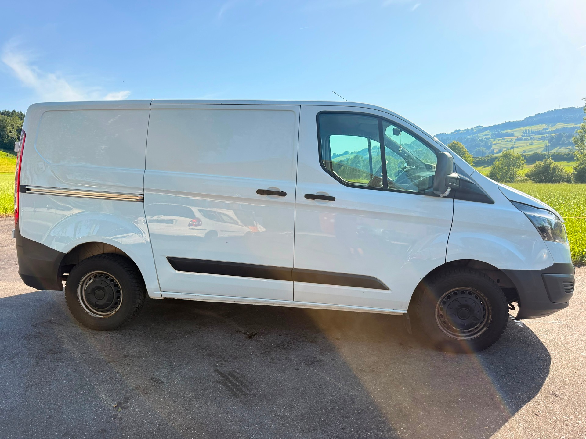 FORD Transit Custom Van 250 L1H1 Ambiente-image-6