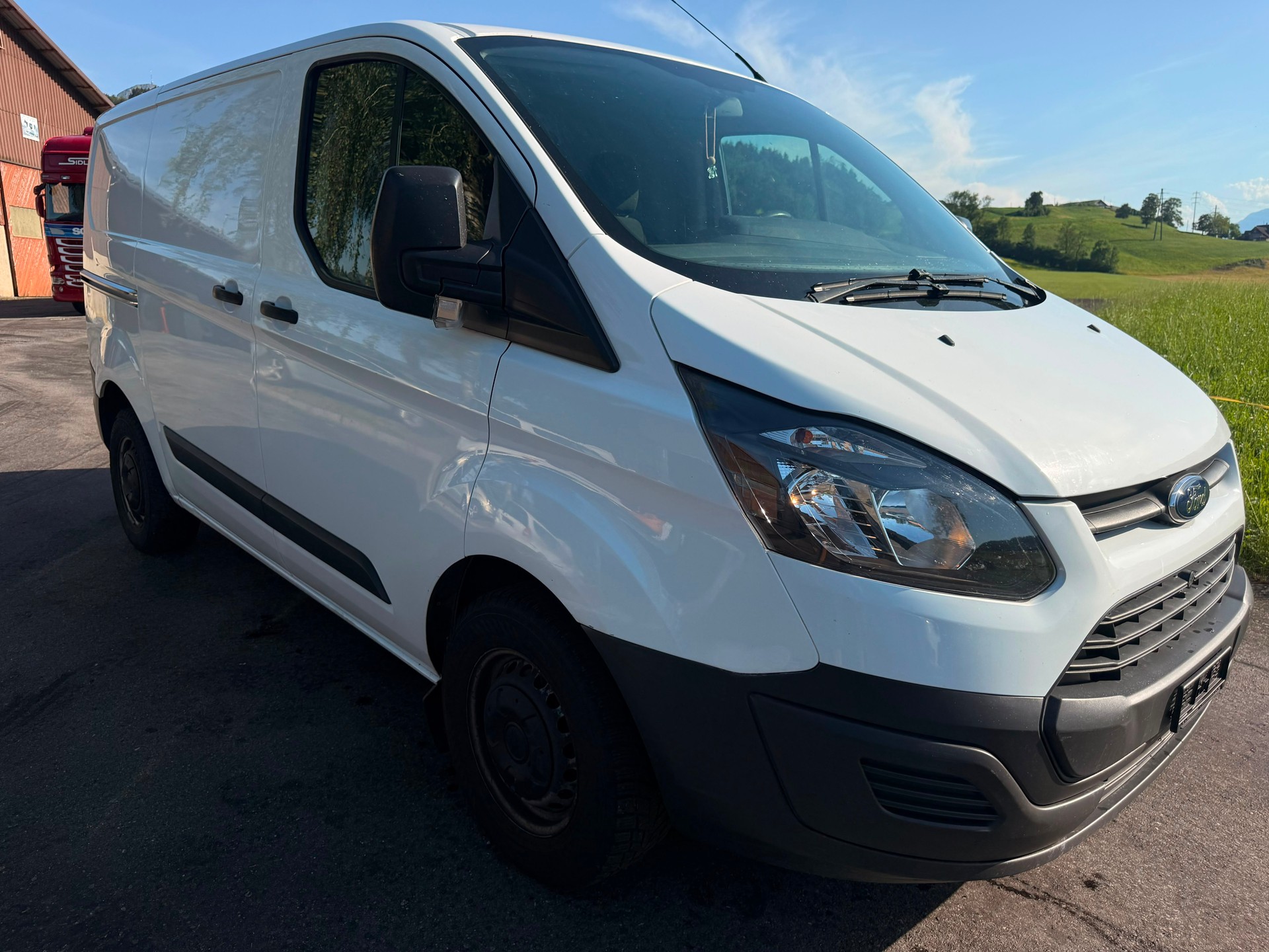 FORD Transit Custom Van 250 L1H1 Ambiente-image-0