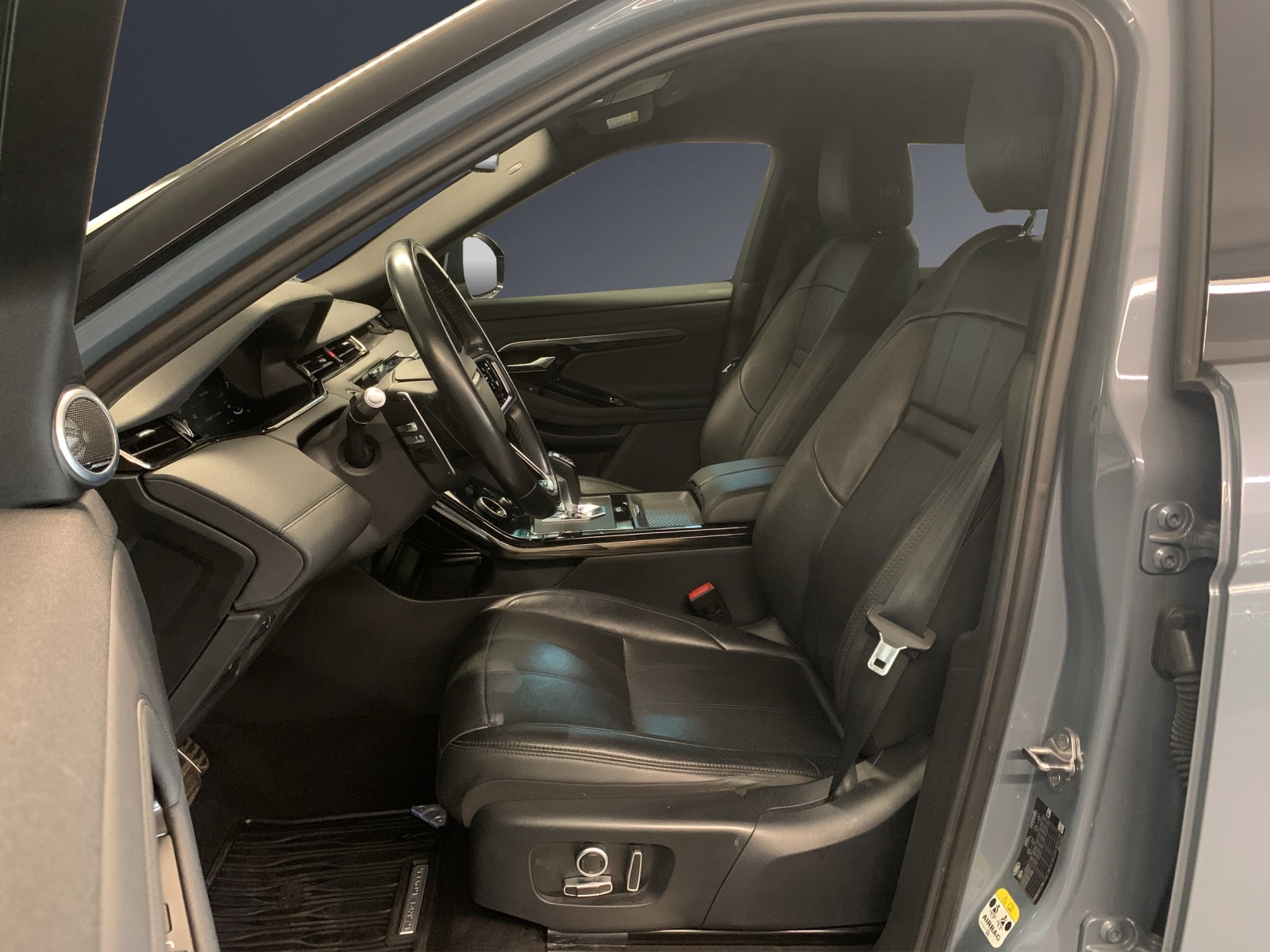 Image LAND-ROVER RANGE-ROVER-EVOQUE Evoque R-Dynamic SE