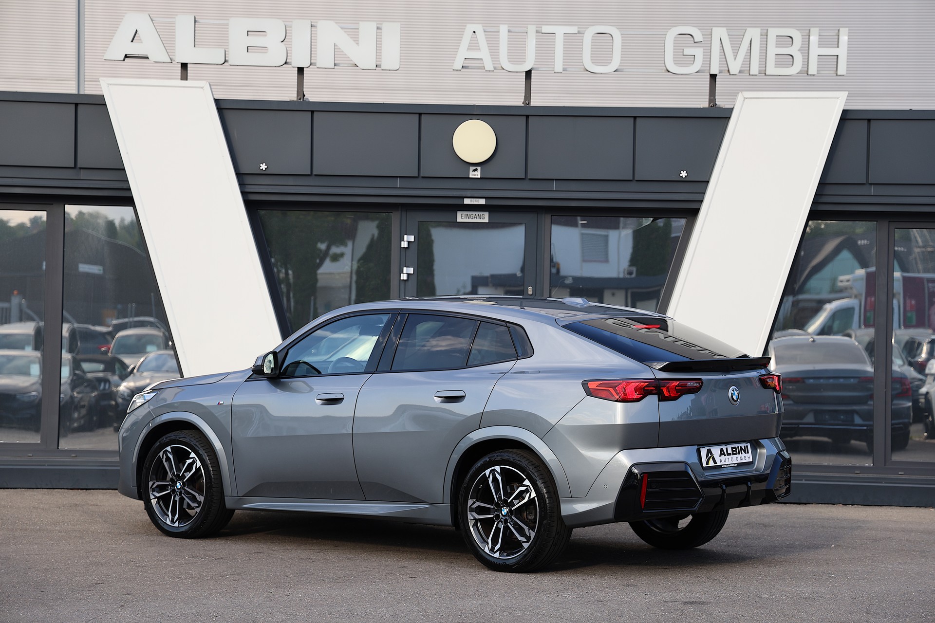 BMW X2 20d xDrive paddles-showroom-element-3