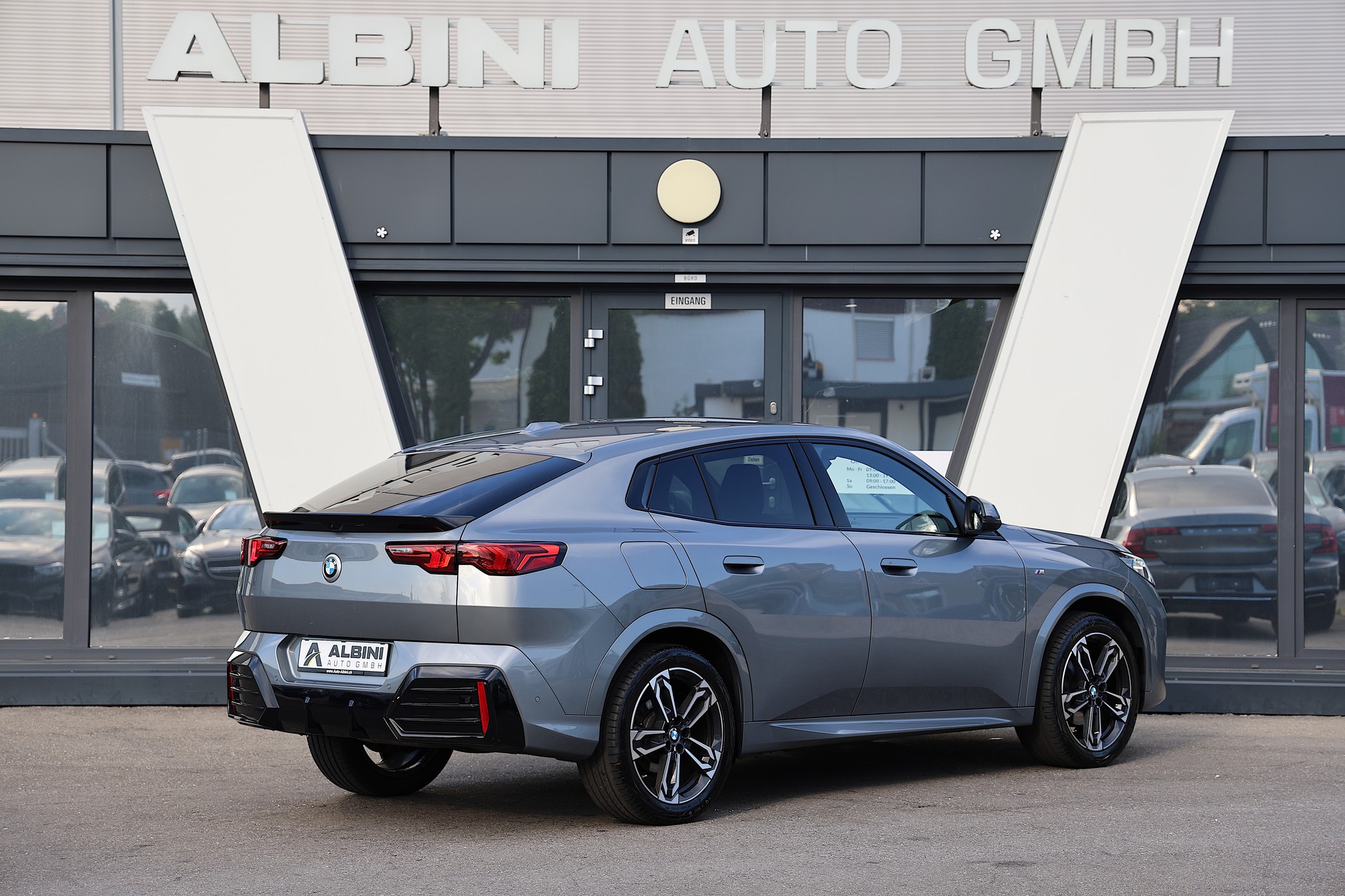 BMW X2 20d xDrive paddles-showroom-element-2
