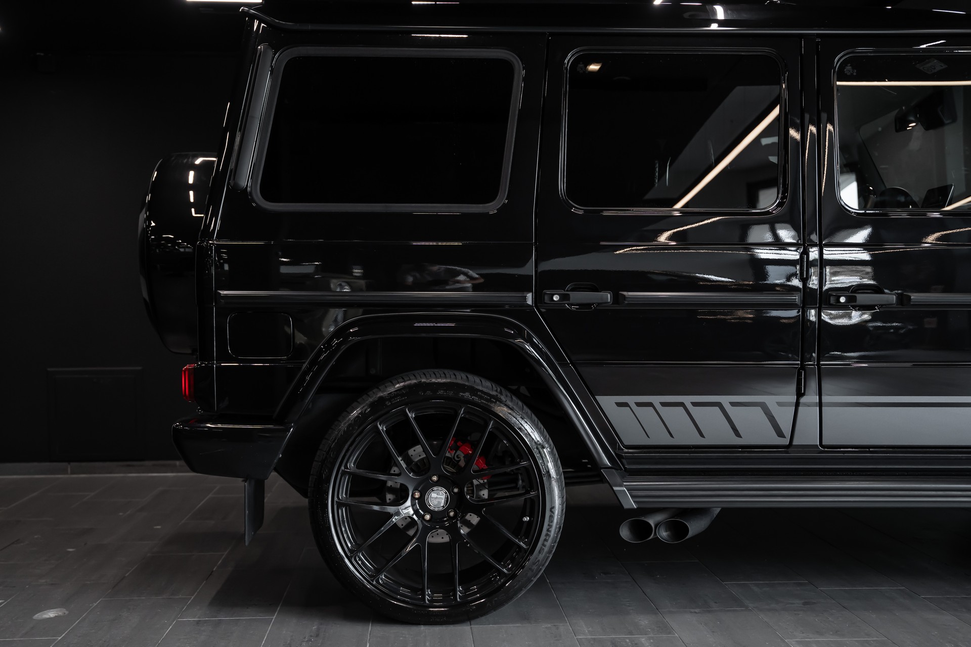 MERCEDES-BENZ G 63 AMG Edition 463 / Sitzkühlung / Sitzheizung hinten / Schiebedach / Brabus Abgasanlage / Brabus Felgen / AHK uvm..-image-4