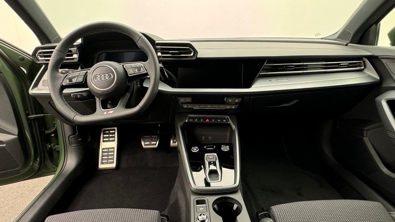 AUDI A3 Sportback TFSI 110 kW S line S tronic-image-5