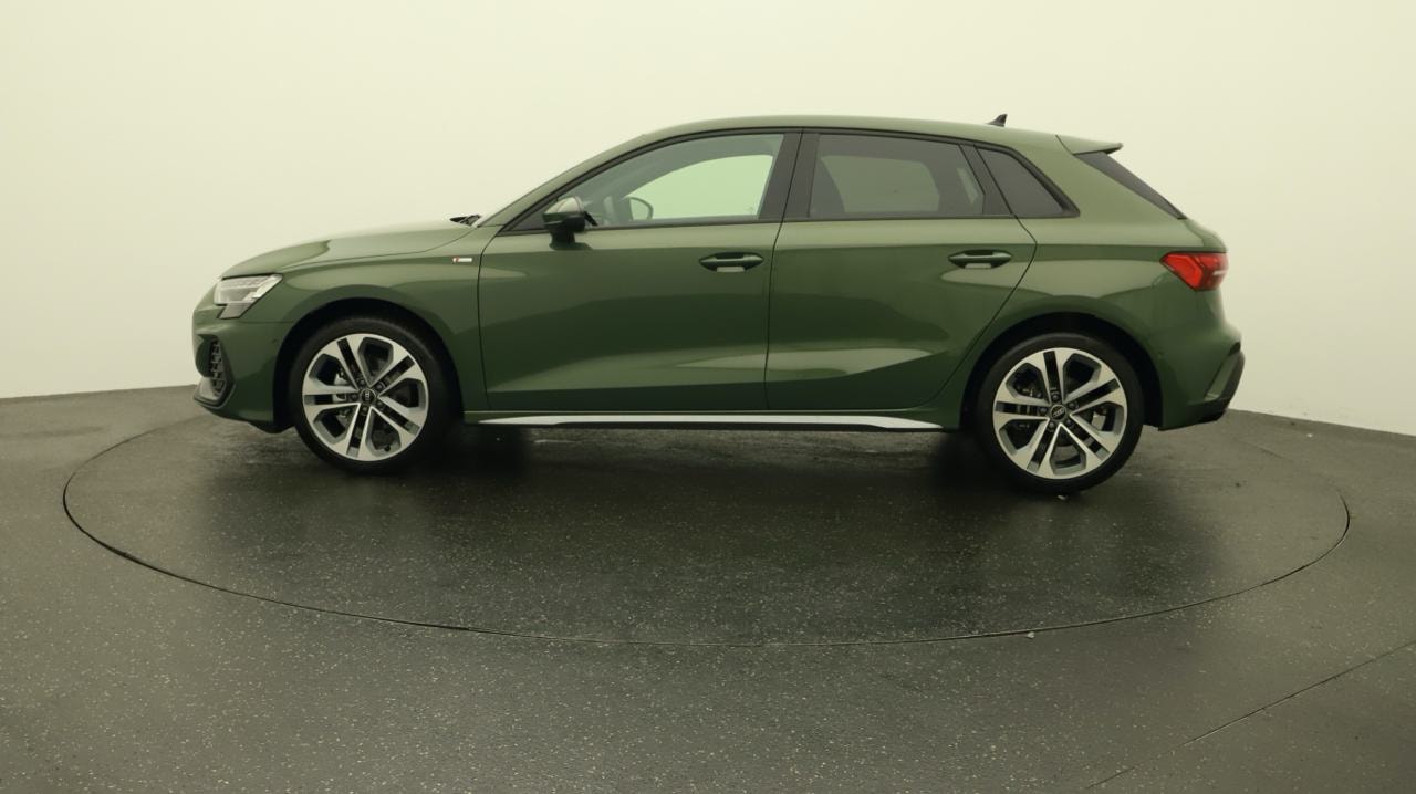 AUDI A3 Sportback TFSI 110 kW S line S tronic-image-1