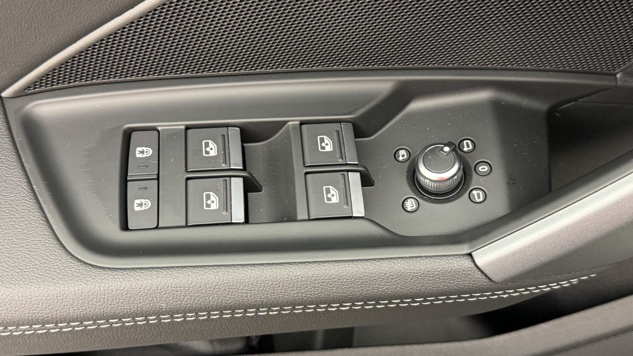AUDI A3 Sportback TFSI 110 kW S line S tronic-image-8