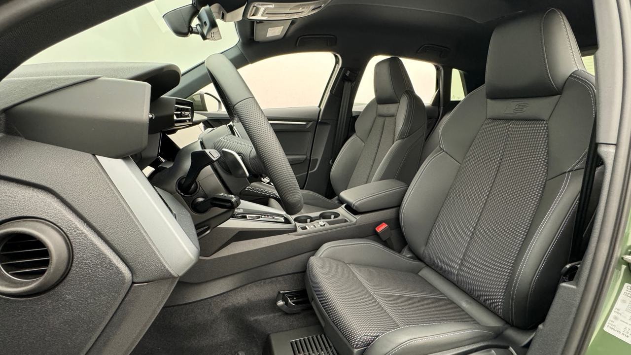 AUDI A3 Sportback TFSI 110 kW S line S tronic-image-4