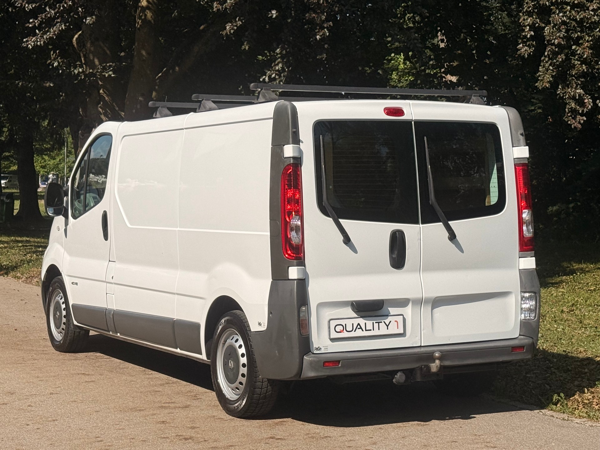 RENAULT Trafic 2.0 dCi 115 2.9t L2H1-image-2