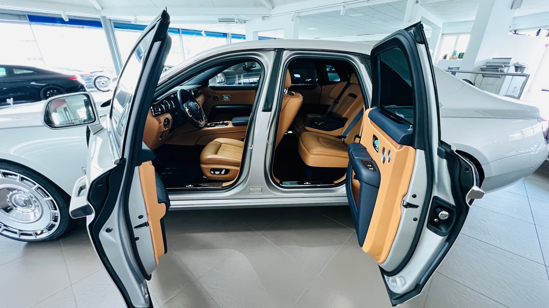 ROLLS-ROYCE Ghost II 6.75 V12-image-12