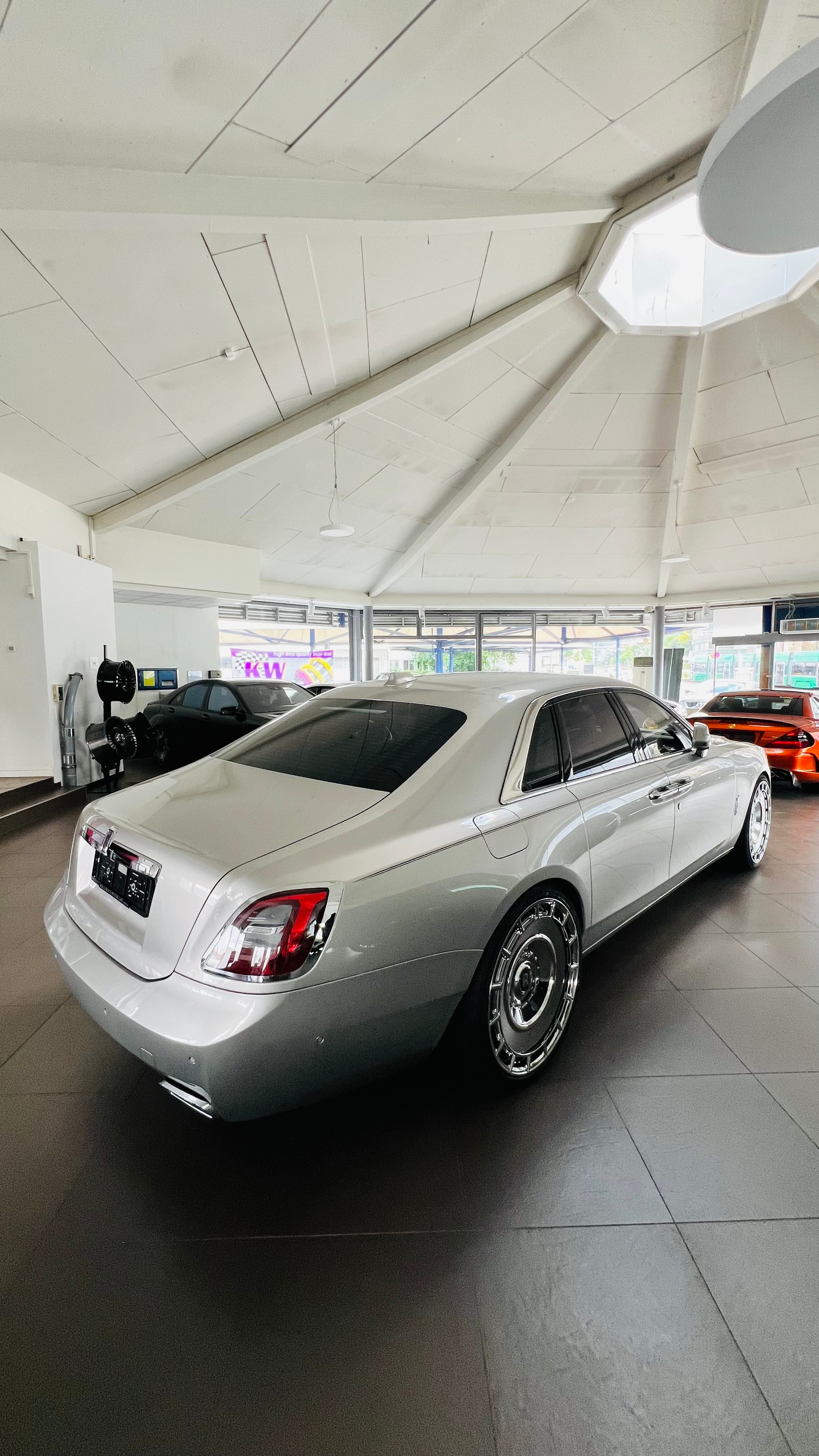 ROLLS-ROYCE Ghost II 6.75 V12-image-6