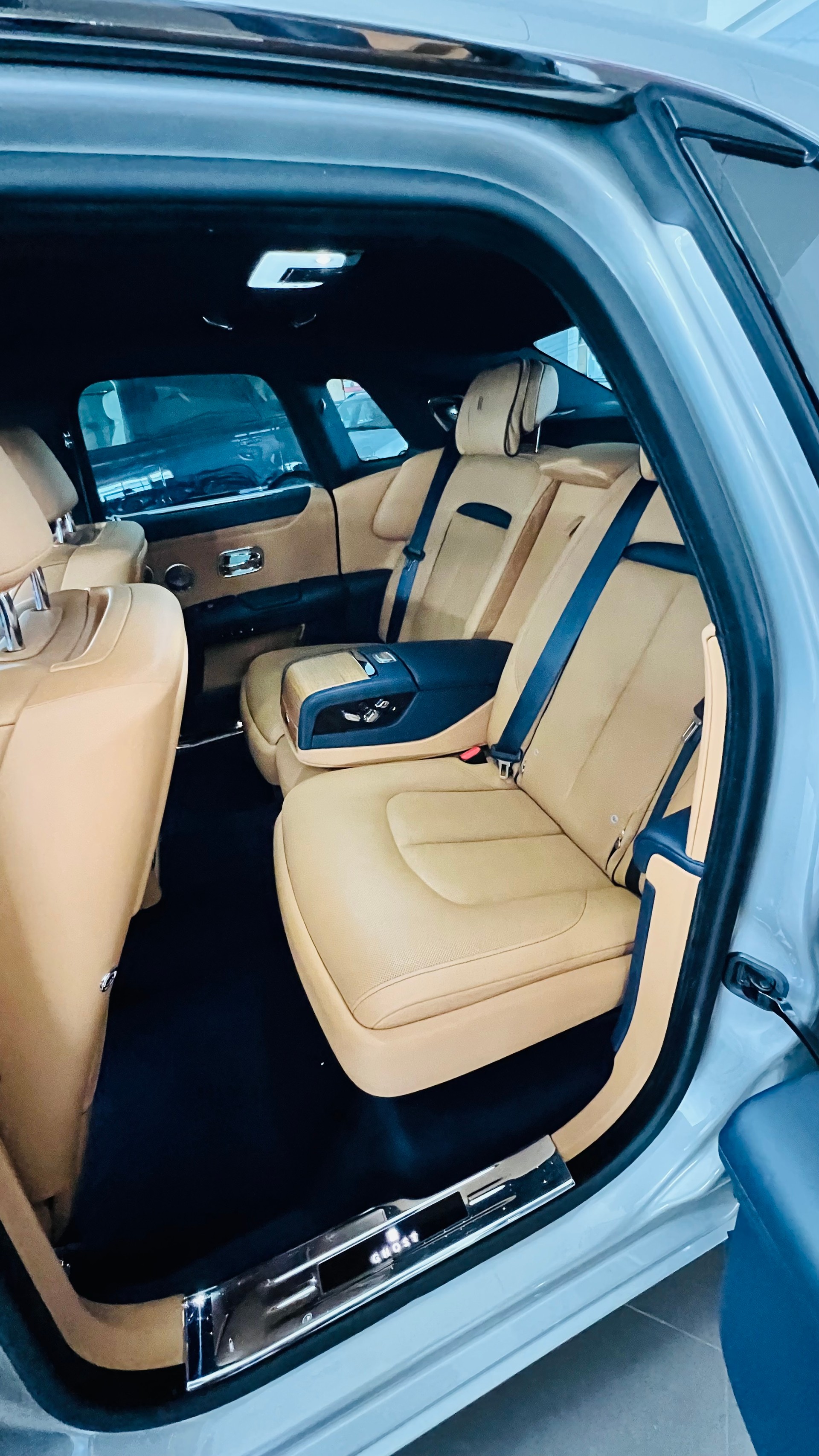 ROLLS-ROYCE Ghost II 6.75 V12-image-15