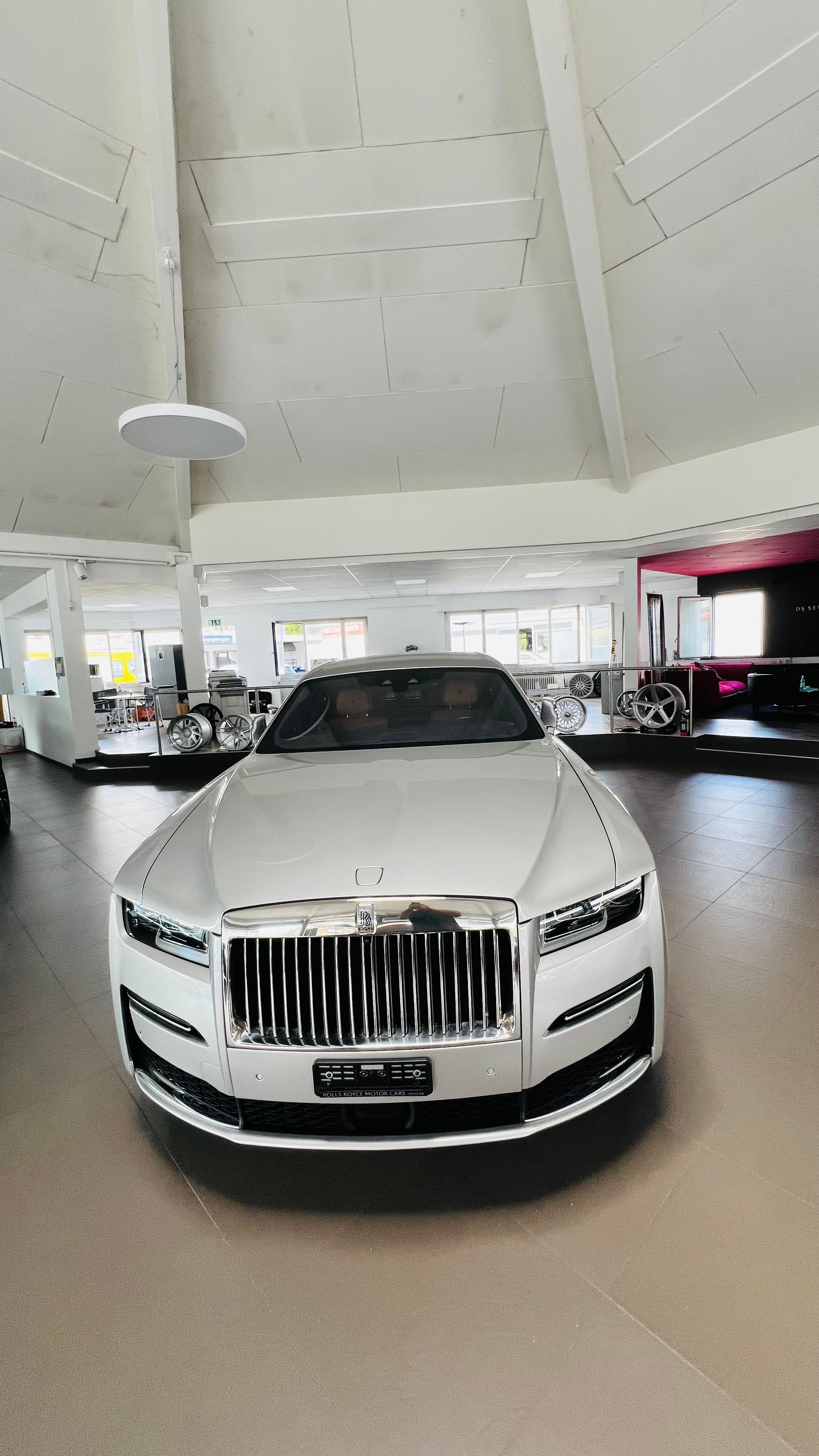 ROLLS-ROYCE Ghost II 6.75 V12-image-1