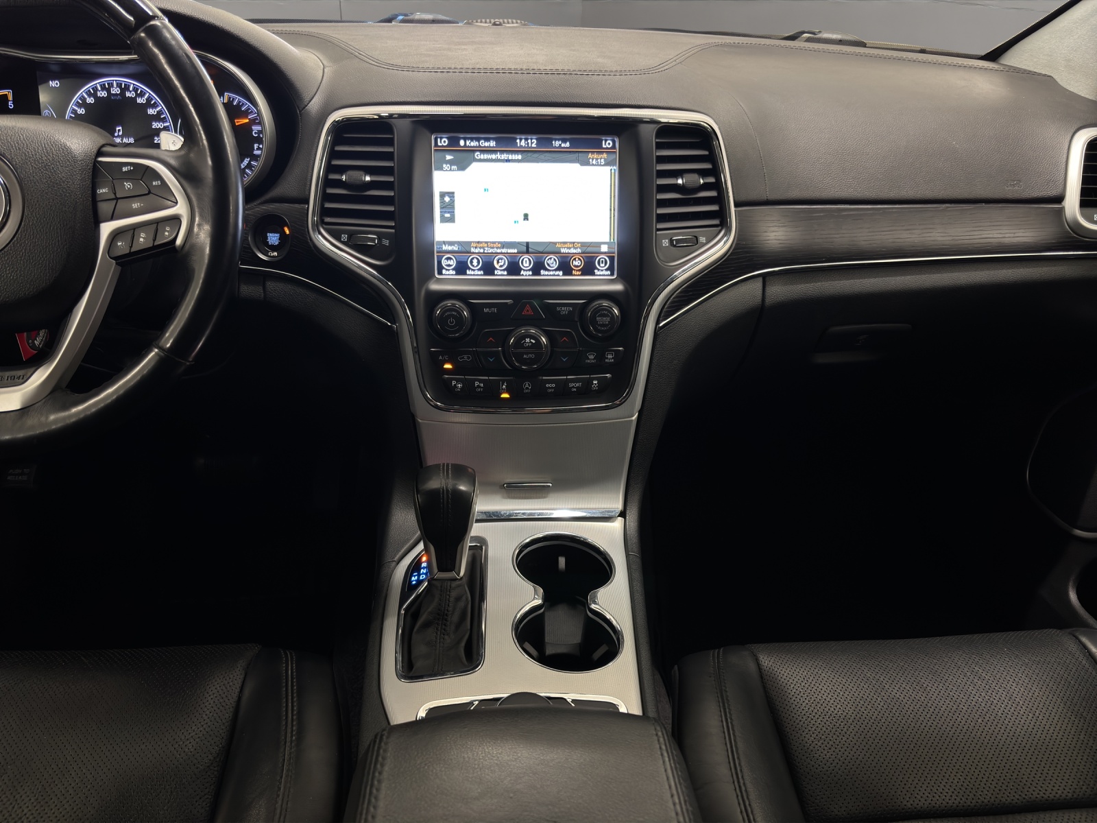 JEEP Grand Cherokee 3.0 CRD Summit Automatic-image-14