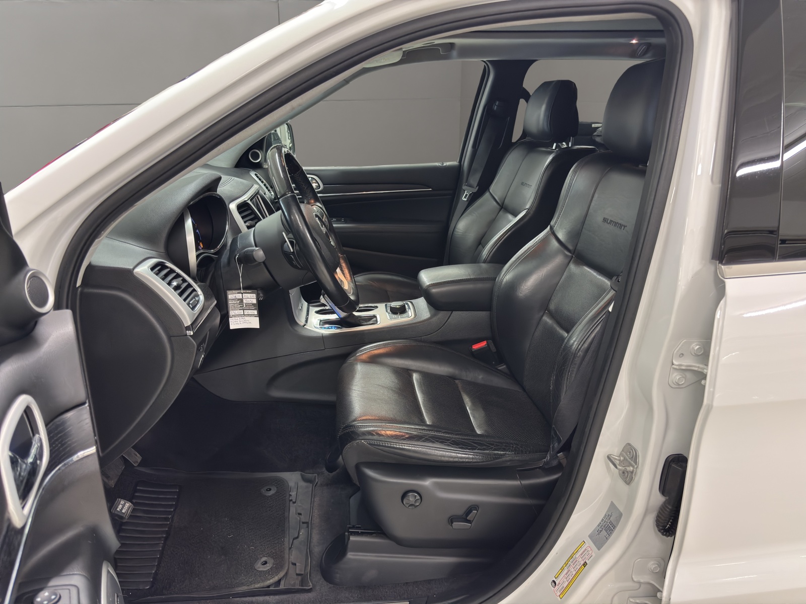 JEEP Grand Cherokee 3.0 CRD Summit Automatic-image-8