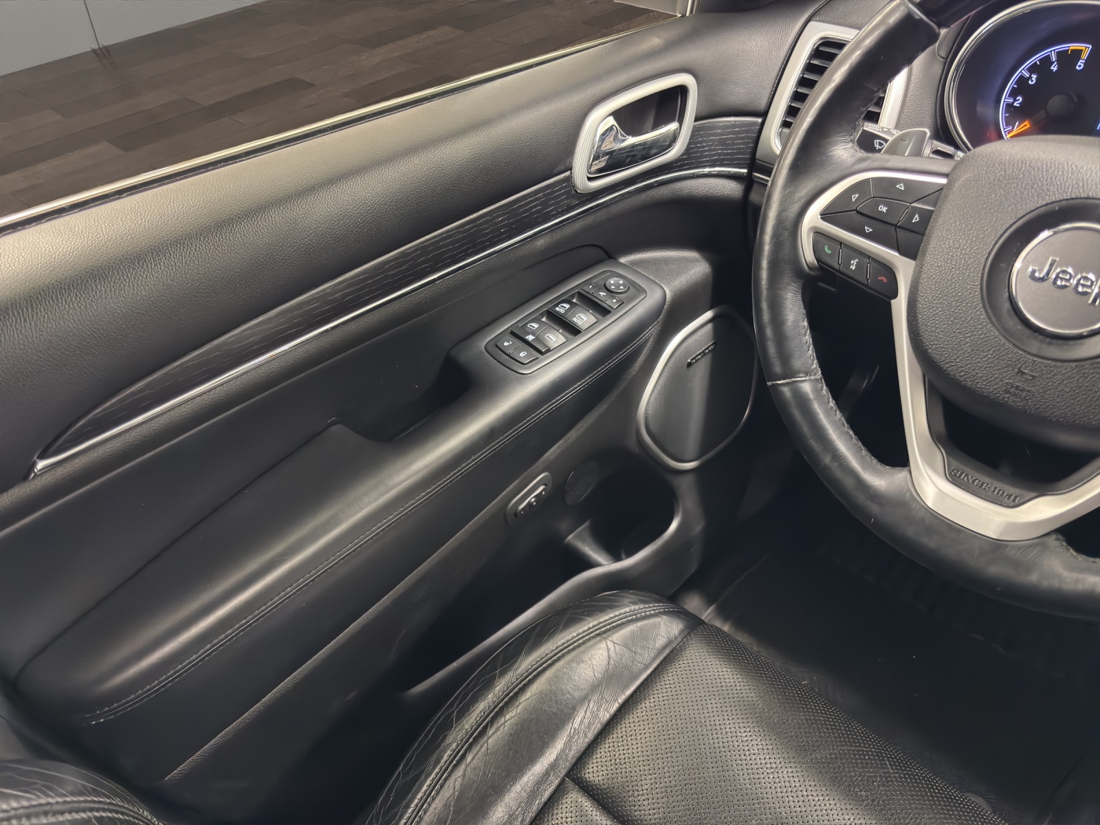 JEEP Grand Cherokee 3.0 CRD Summit Automatic-image-11