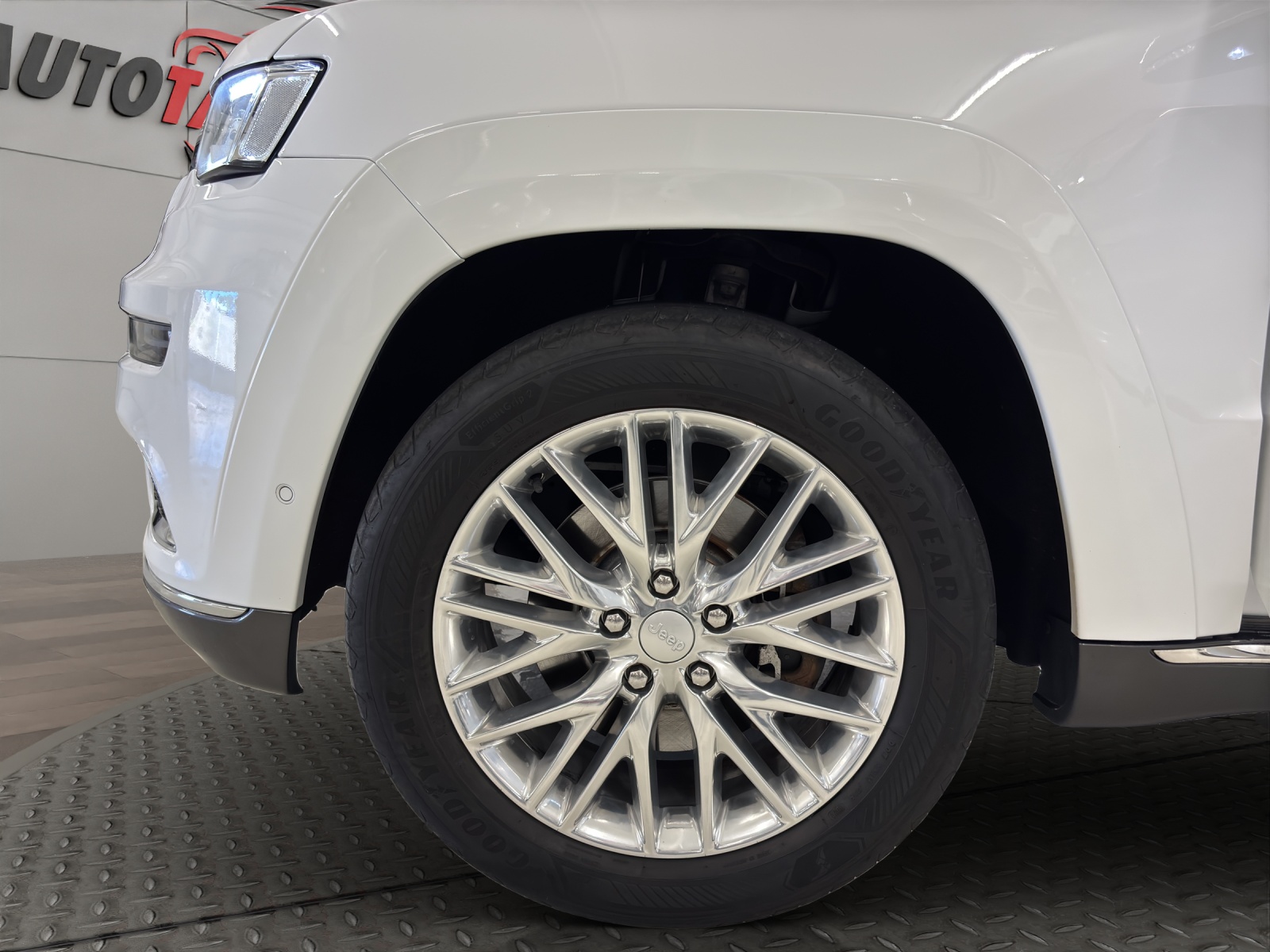 JEEP Grand Cherokee 3.0 CRD Summit Automatic-image-21