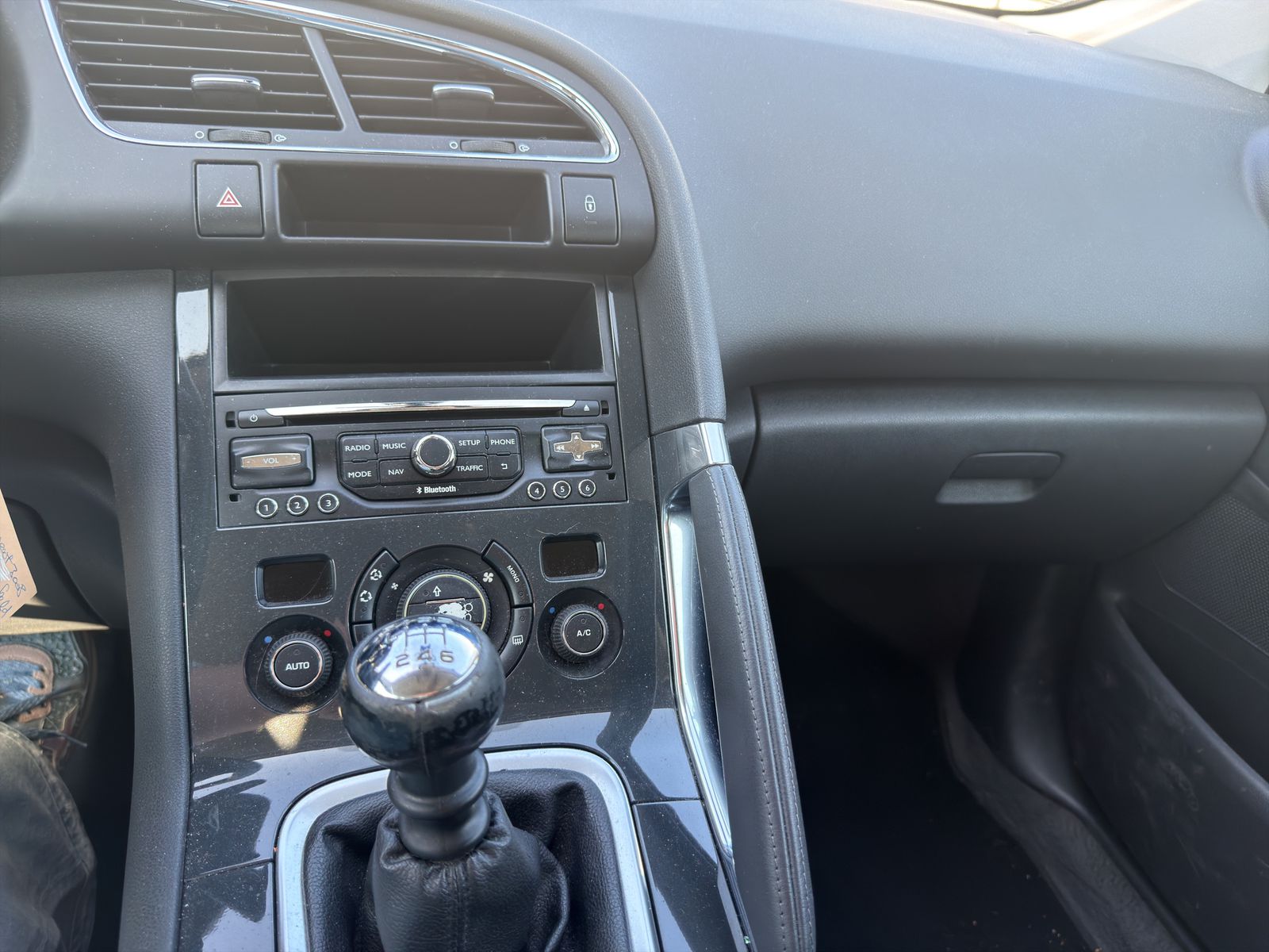 PEUGEOT 3008 1.6 16V T Active-image-7
